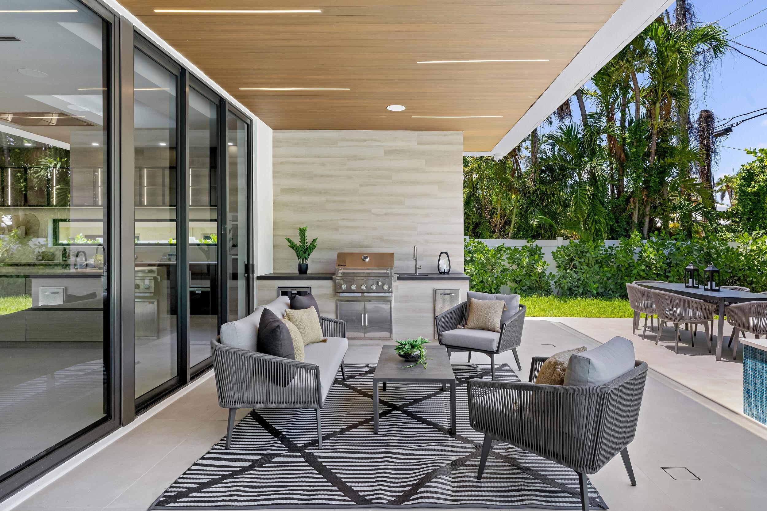 501 NE Spanish Court