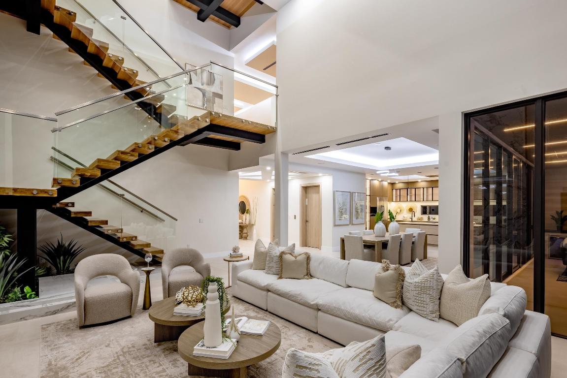 501 NE Spanish Court