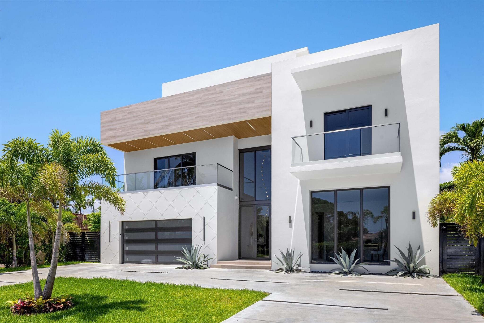 501 NE Spanish Court