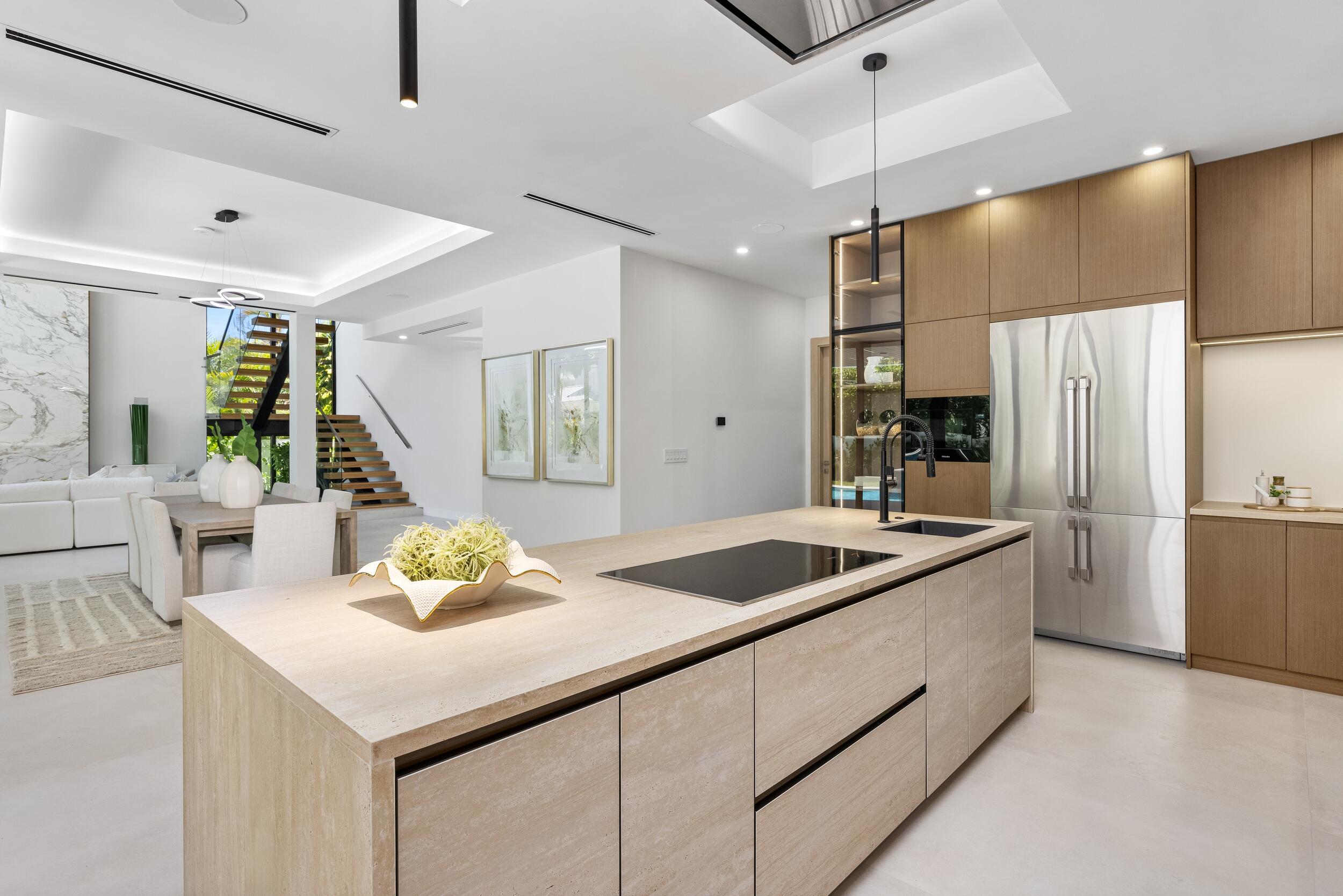 501 NE Spanish Court