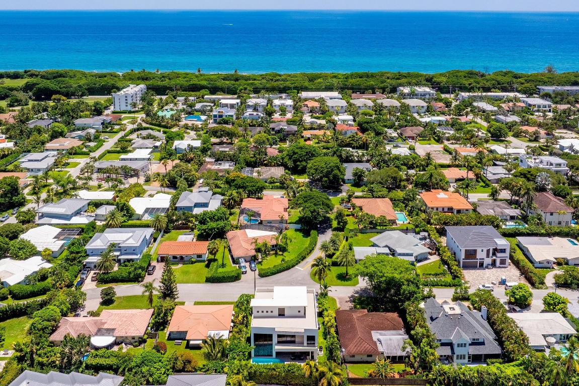 501 NE Spanish Court