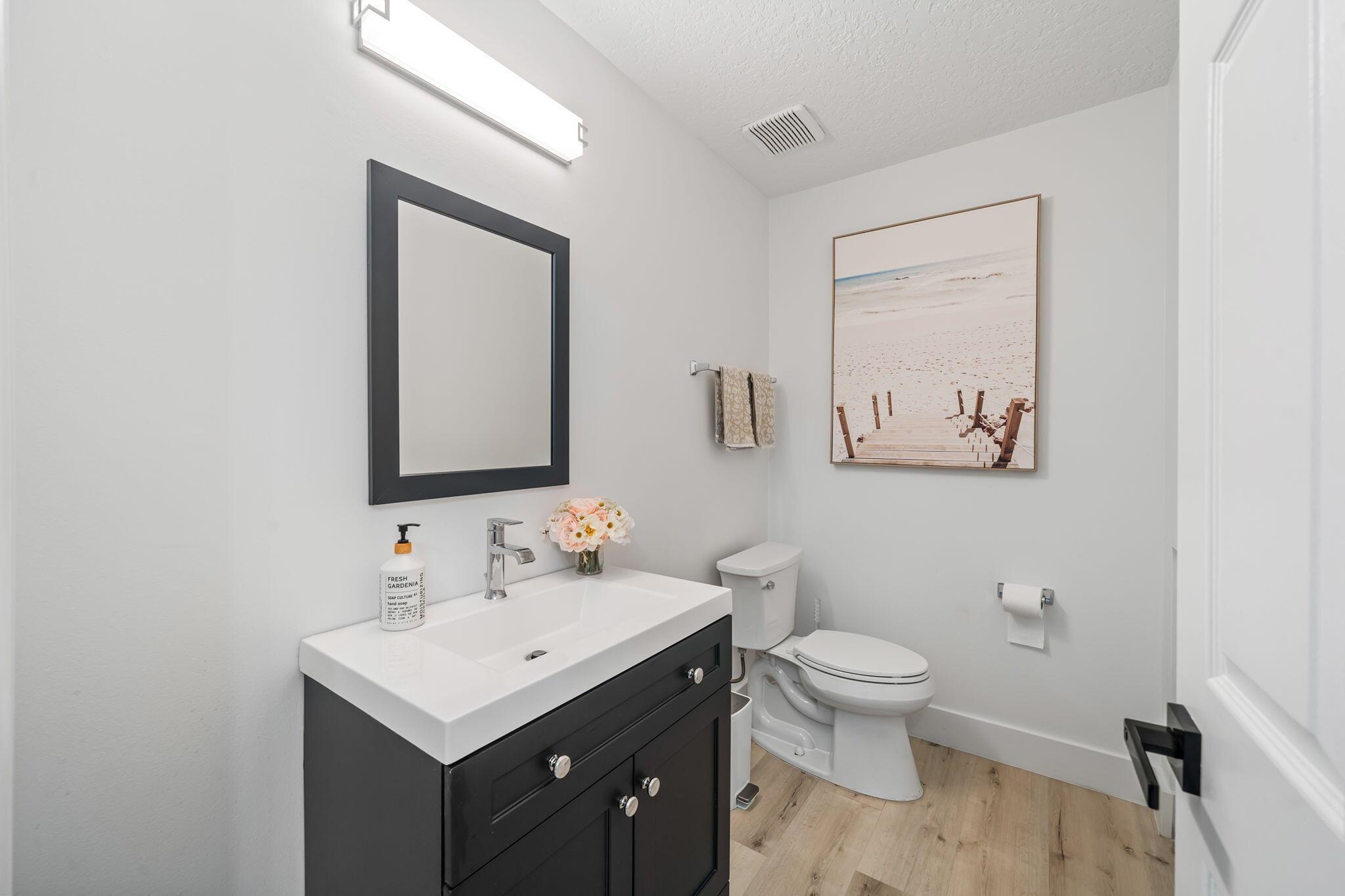 864 Whippoorwill Row