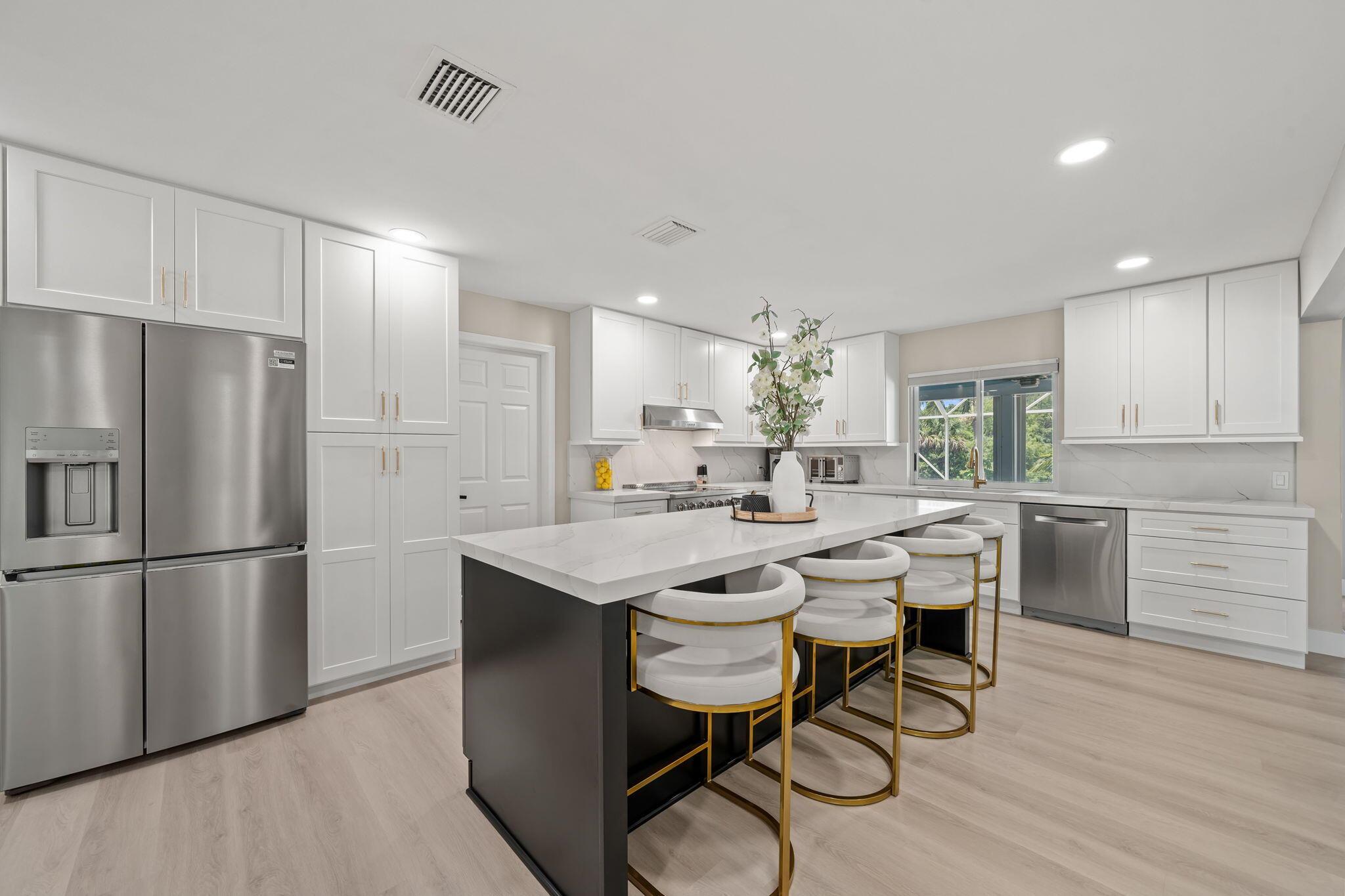 864 Whippoorwill Row