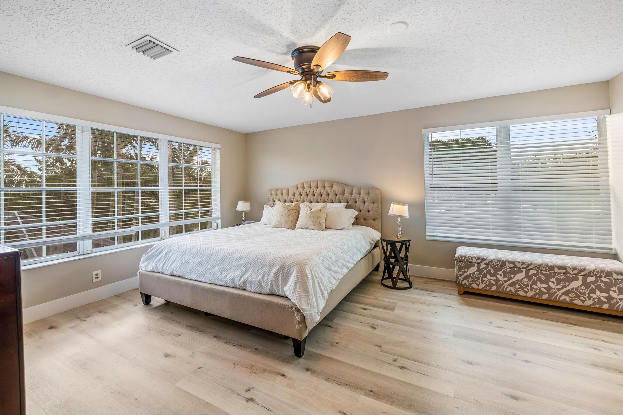 864 Whippoorwill Row