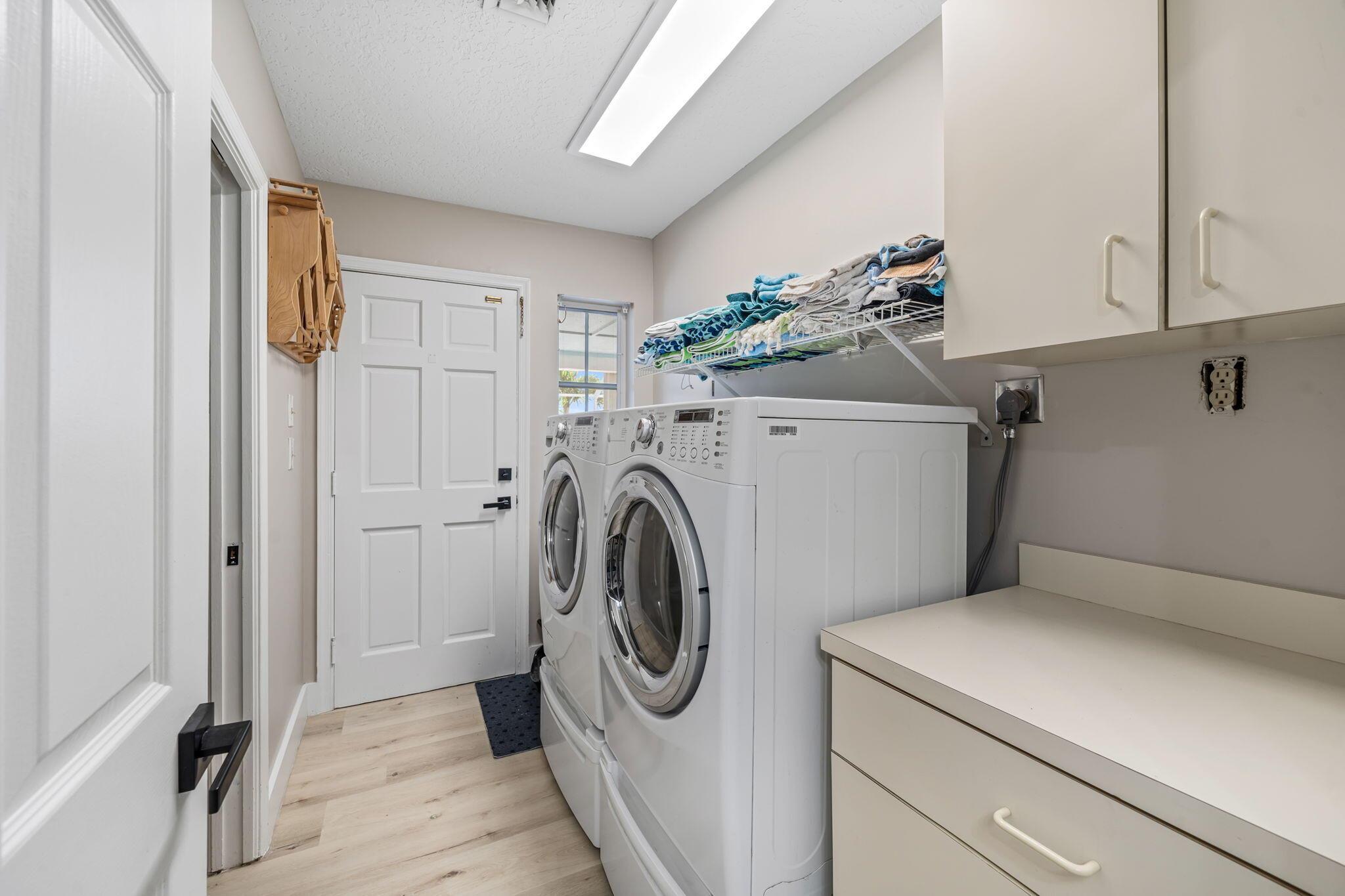 864 Whippoorwill Row