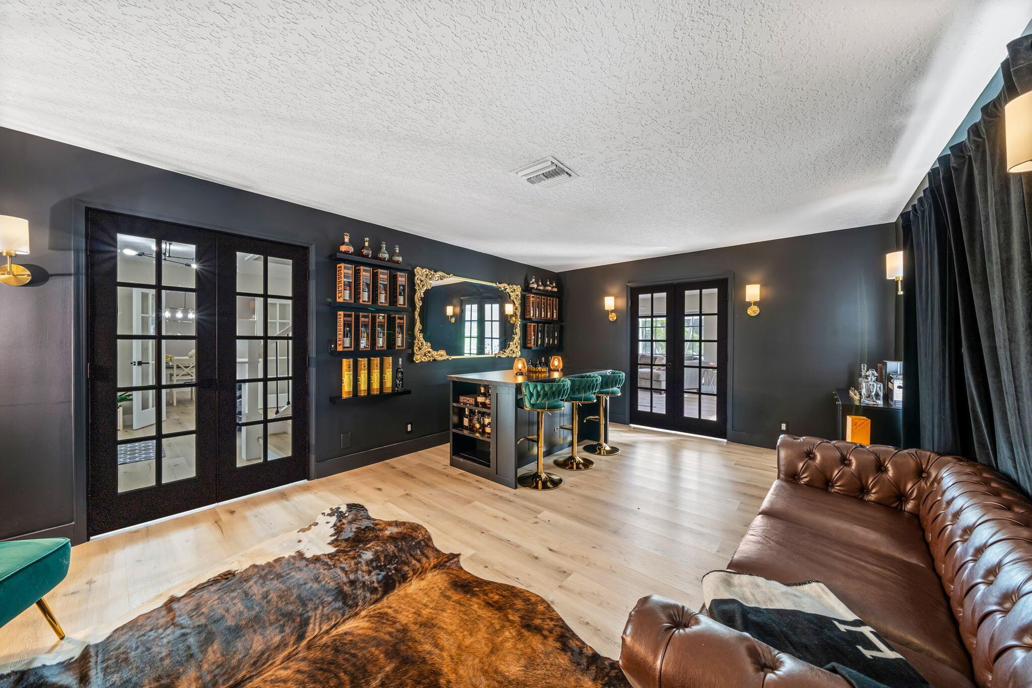 864 Whippoorwill Row