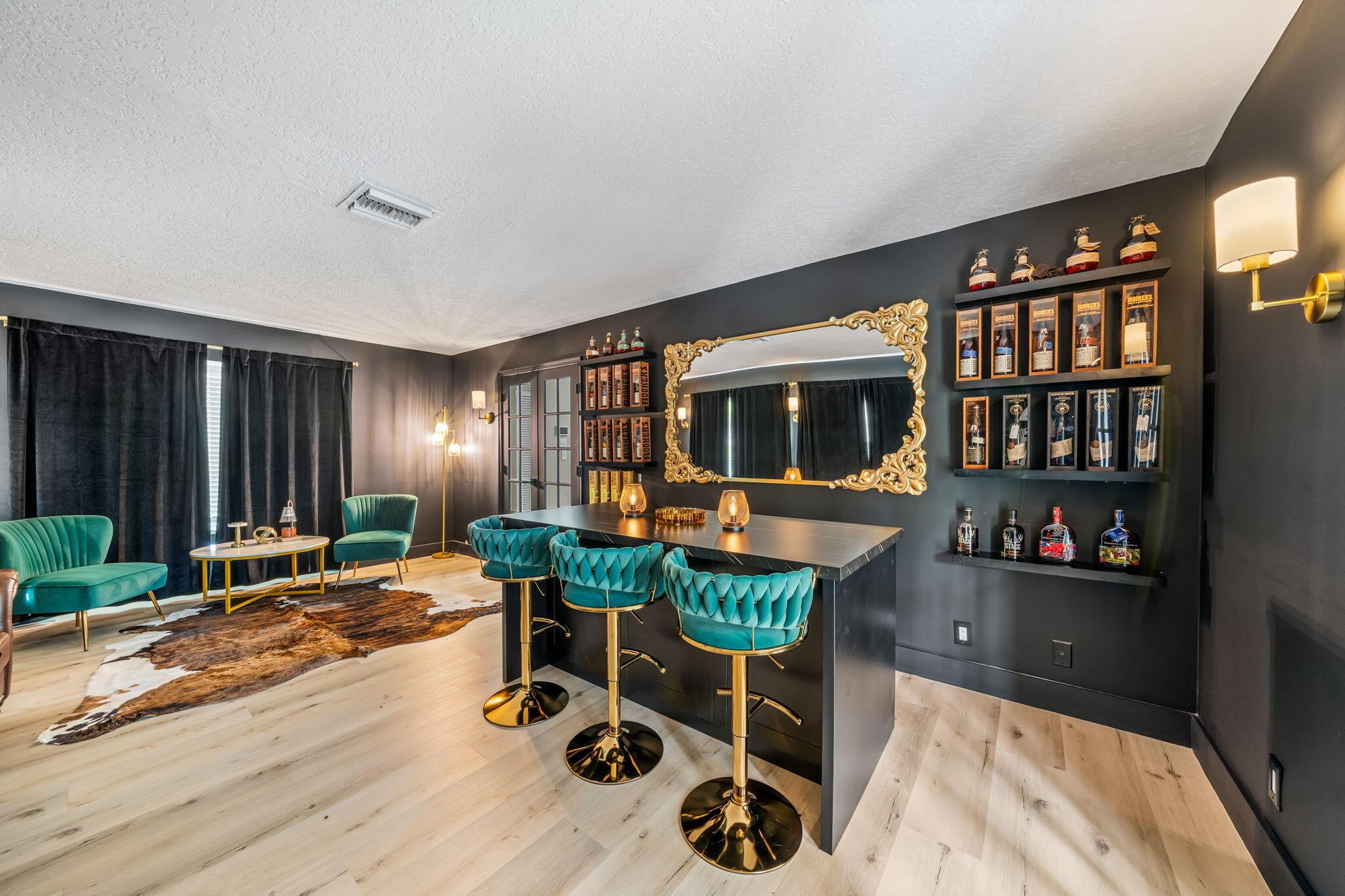 864 Whippoorwill Row