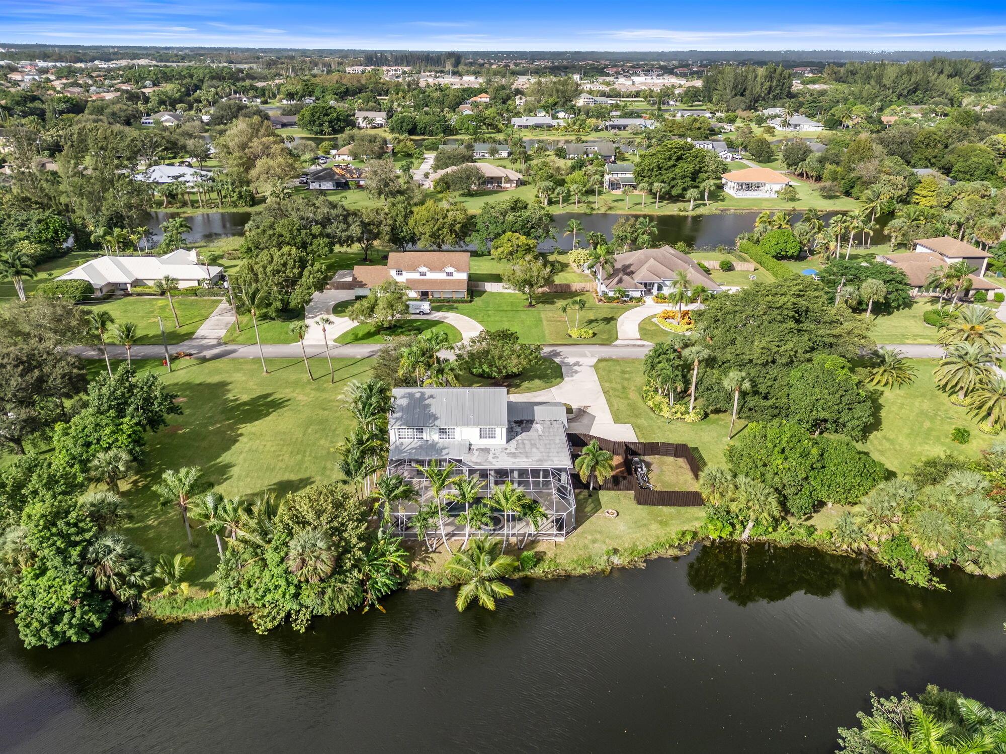 864 Whippoorwill Row