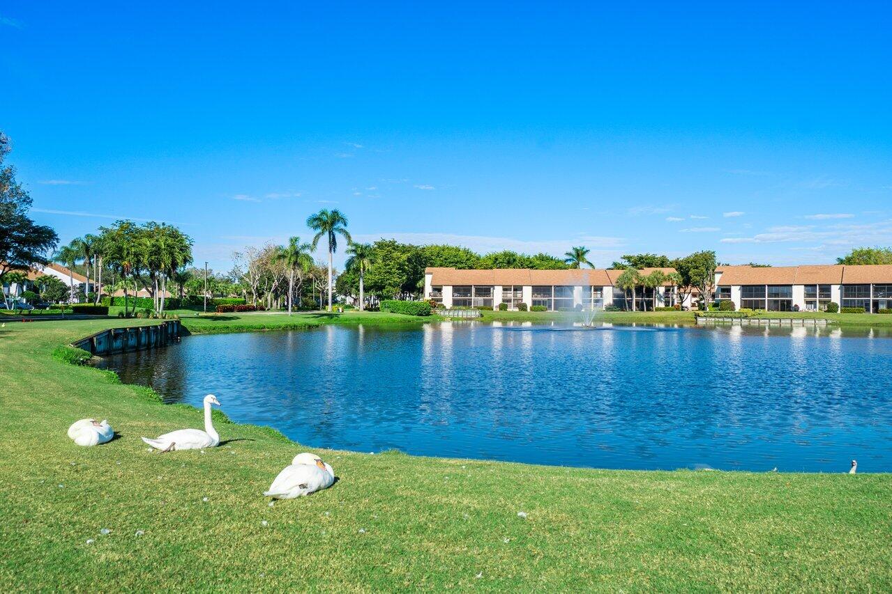5651 Boca Delray Boulevard