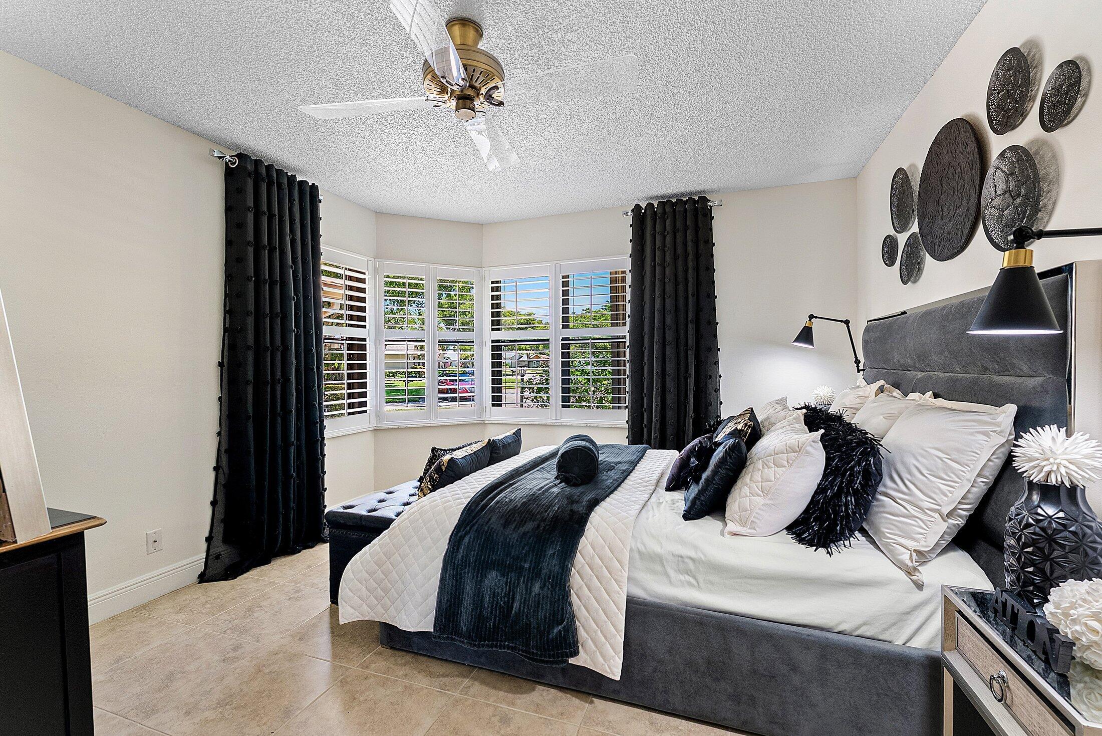 5651 Boca Delray Boulevard