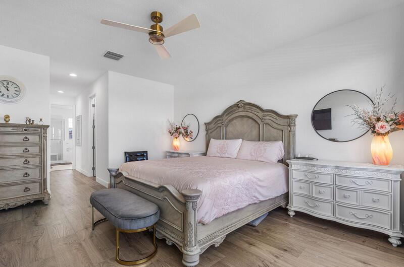 19552 Broad Shore Walk