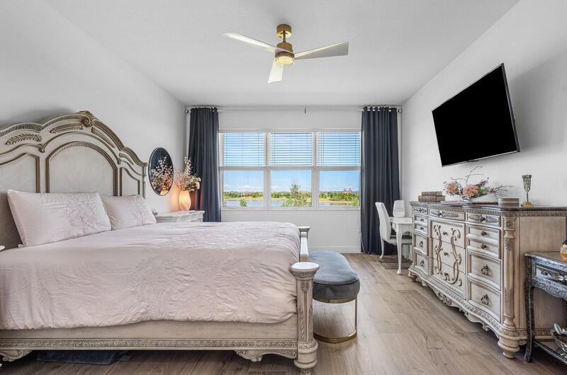 19552 Broad Shore Walk