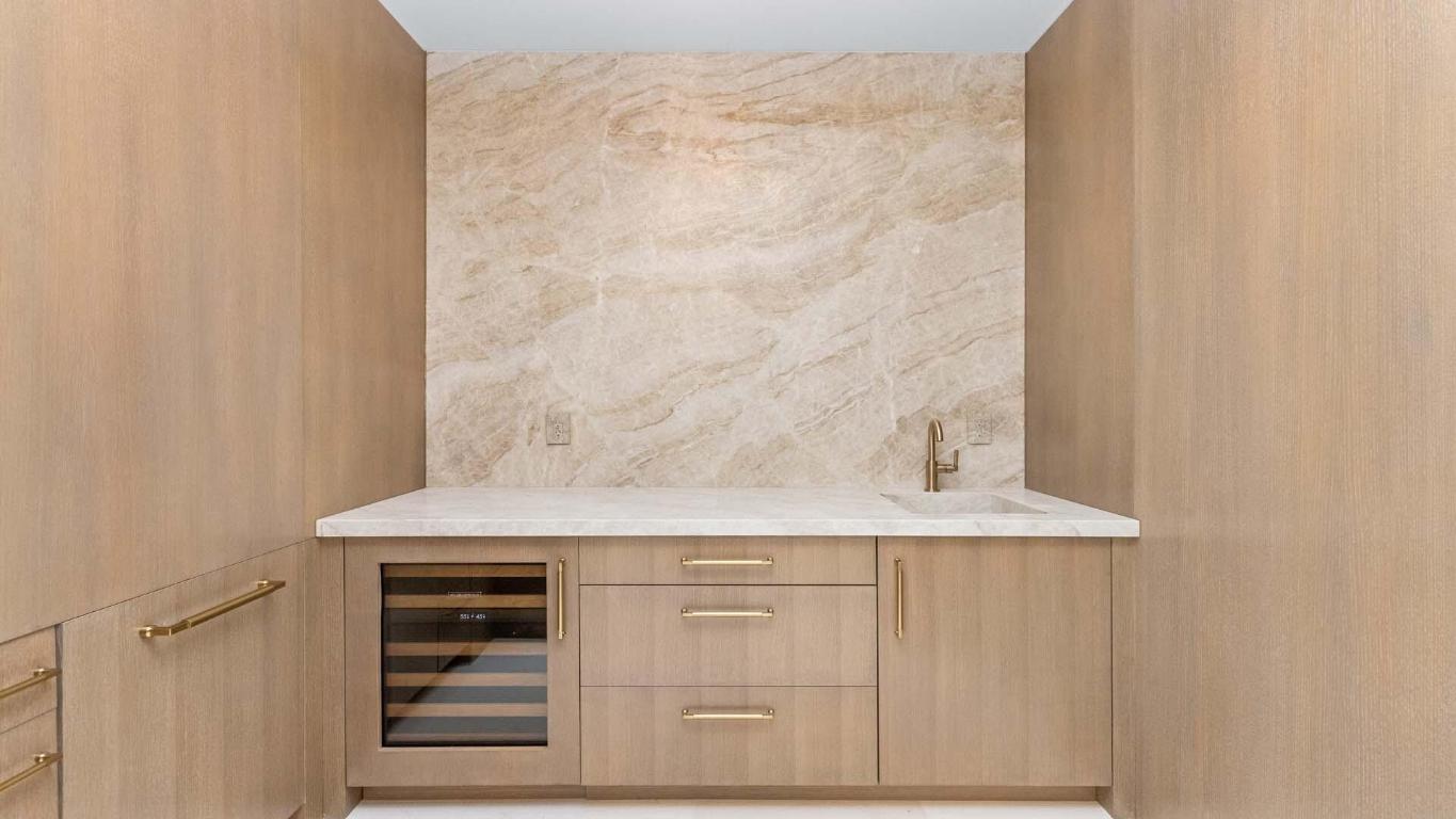 1171 S Ocean Boulevard