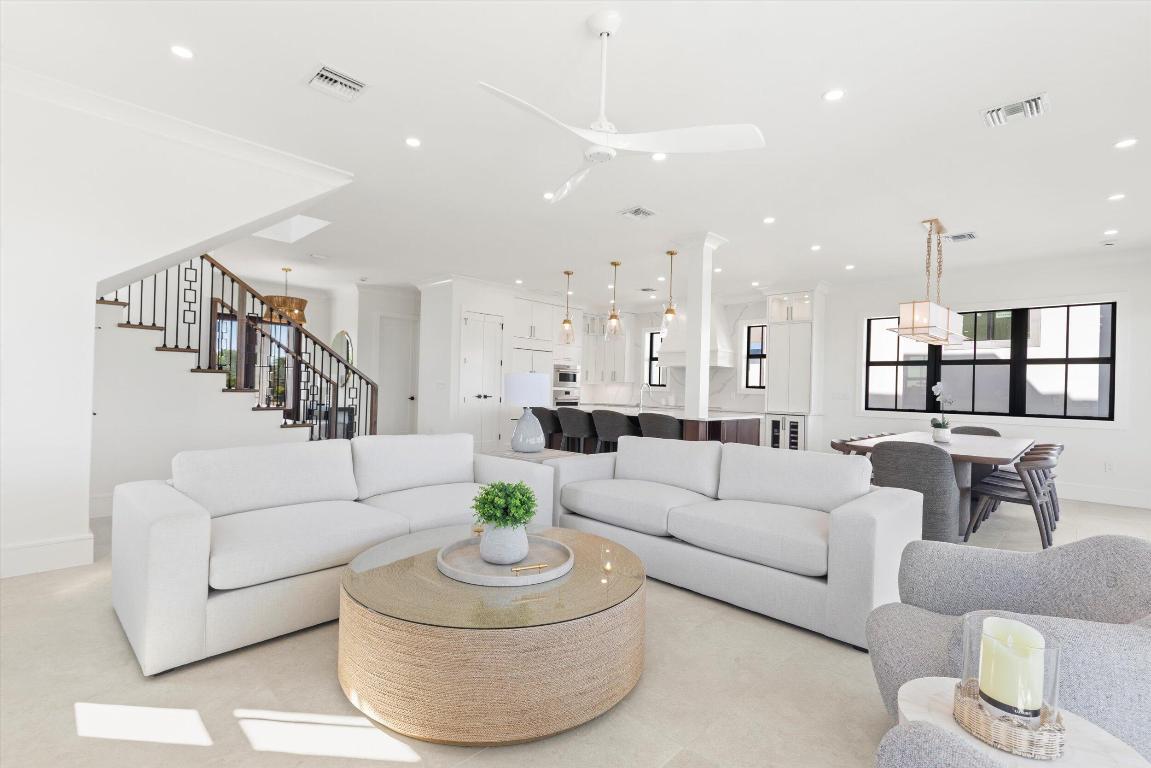 231 E Shore Drive Unit 2