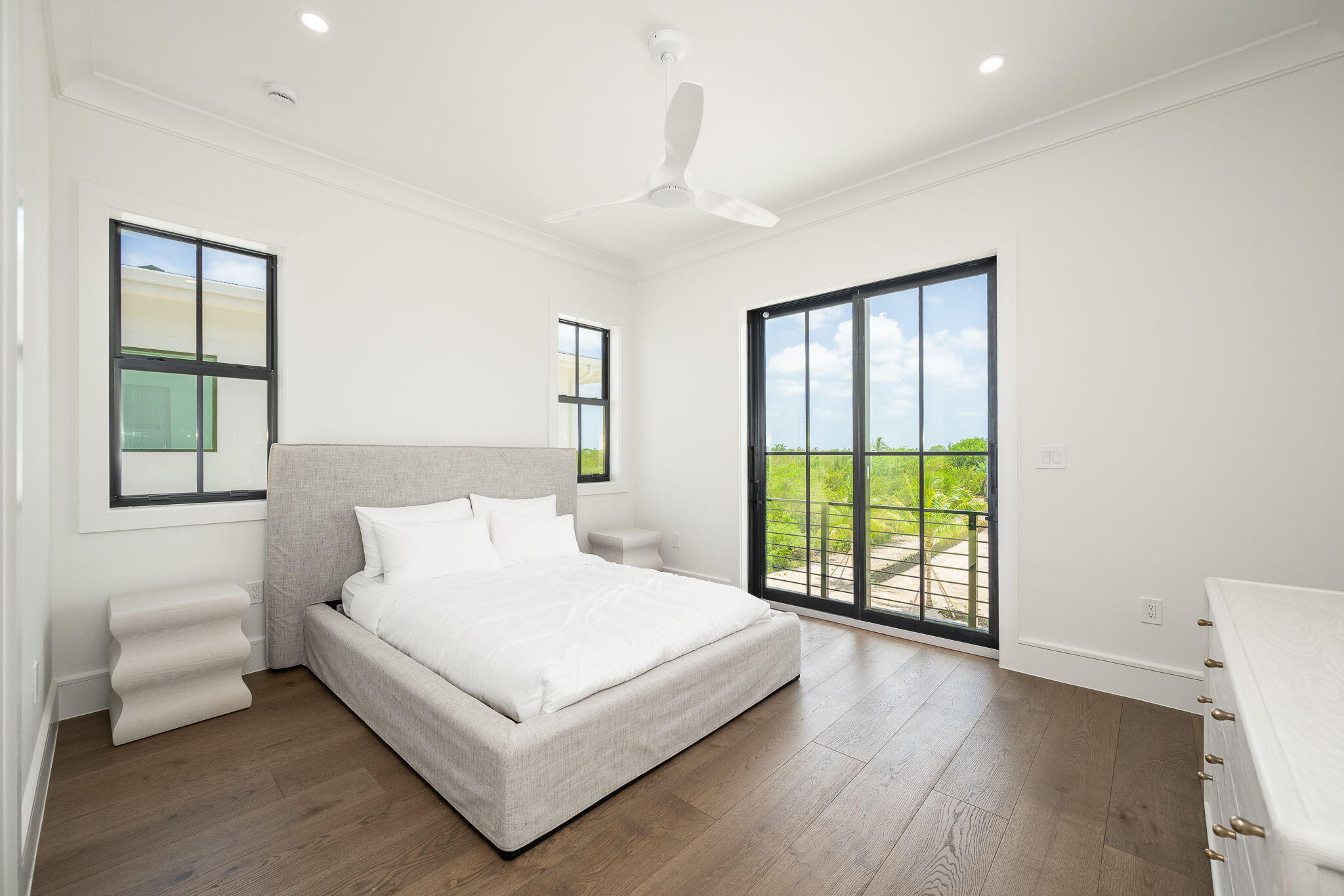 231 E Shore Drive Unit 2