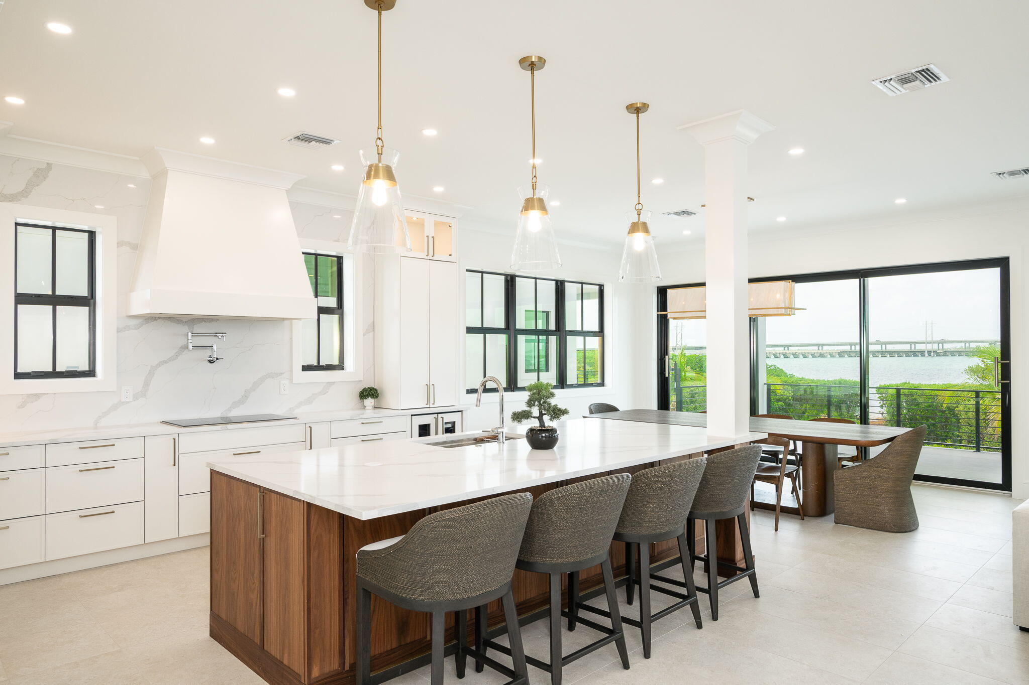 231 E Shore Drive Unit 2