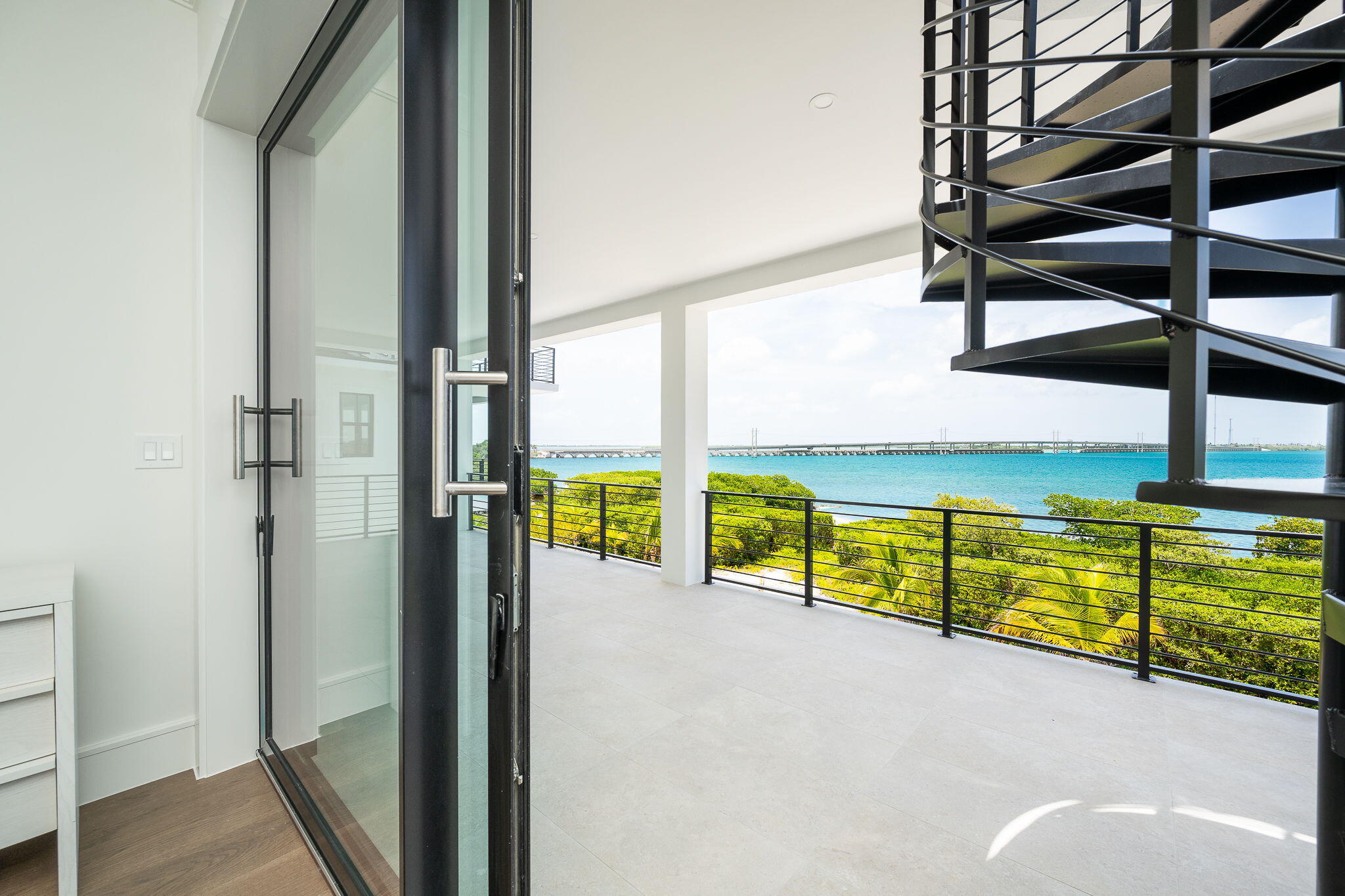 231 E Shore Drive Unit 2