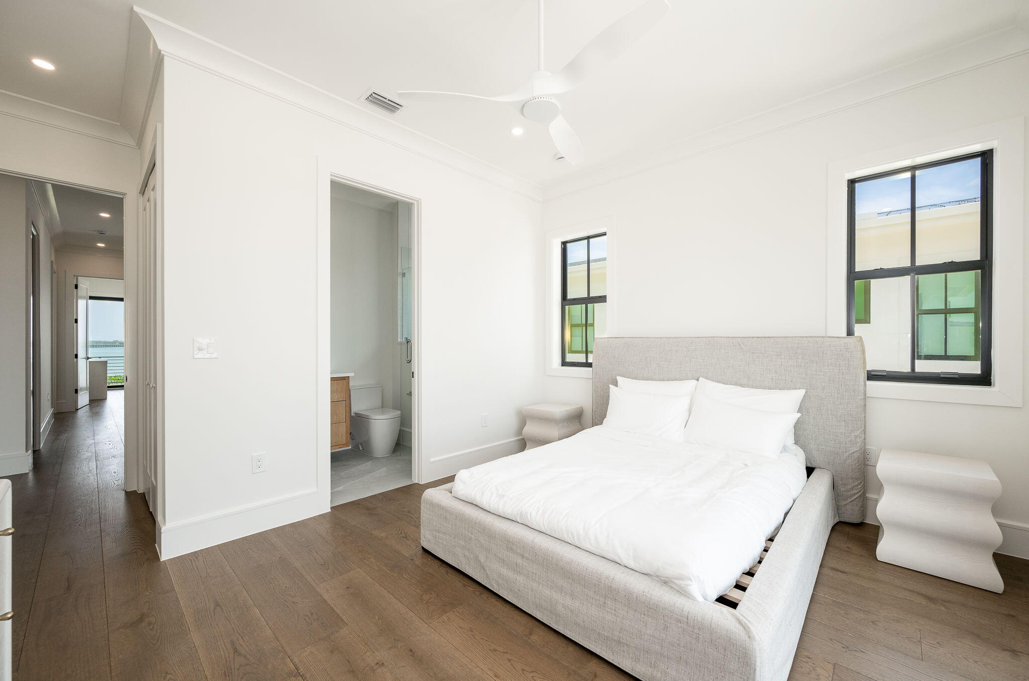 231 E Shore Drive Unit 2