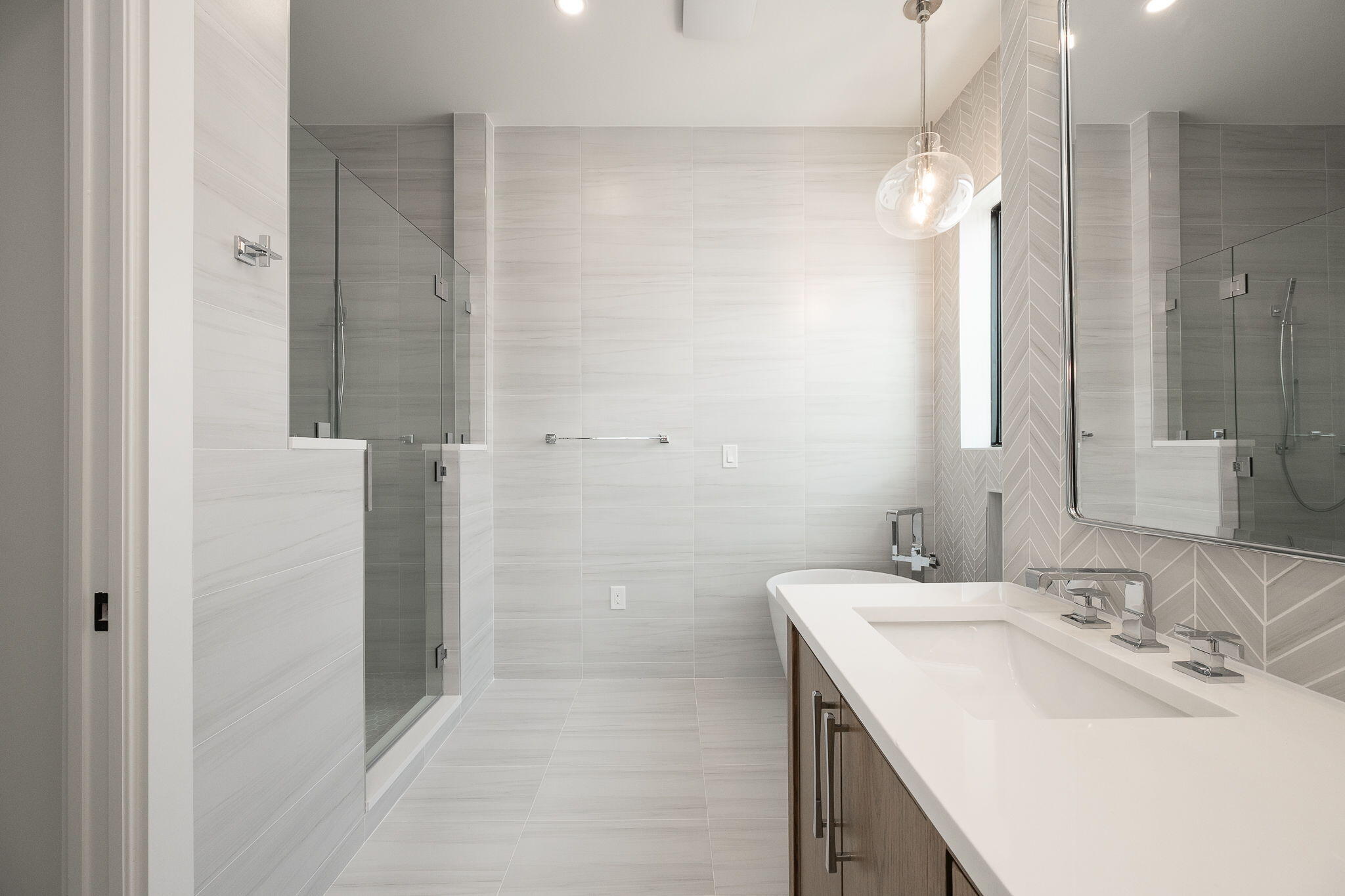 231 E Shore Drive Unit 2