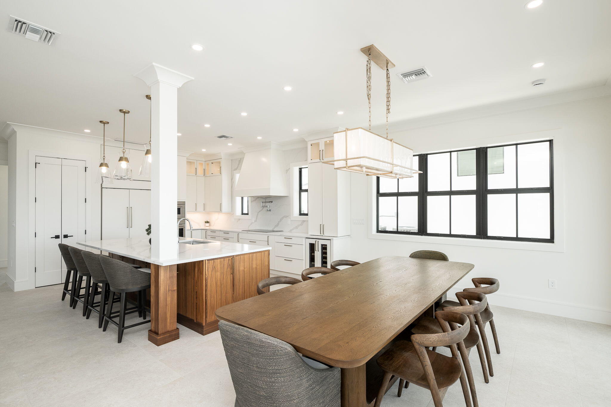 231 E Shore Drive Unit 2