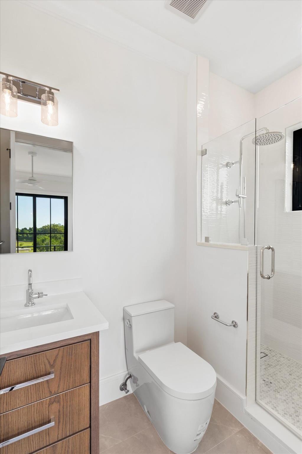 231 E Shore Drive Unit 3