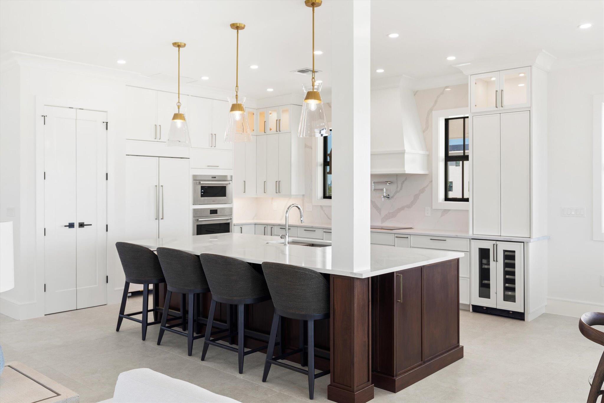 231 E Shore Drive Unit 4