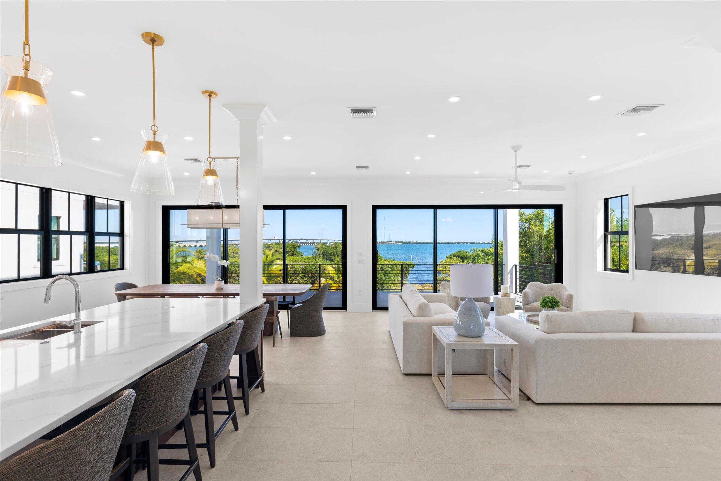 231 E Shore Drive Unit 4