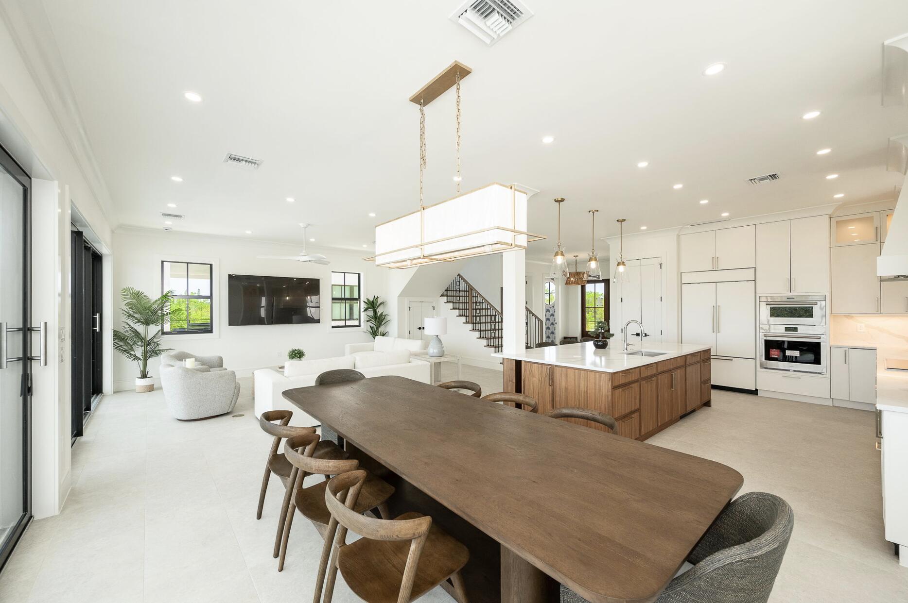 231 E Shore Drive Unit 6
