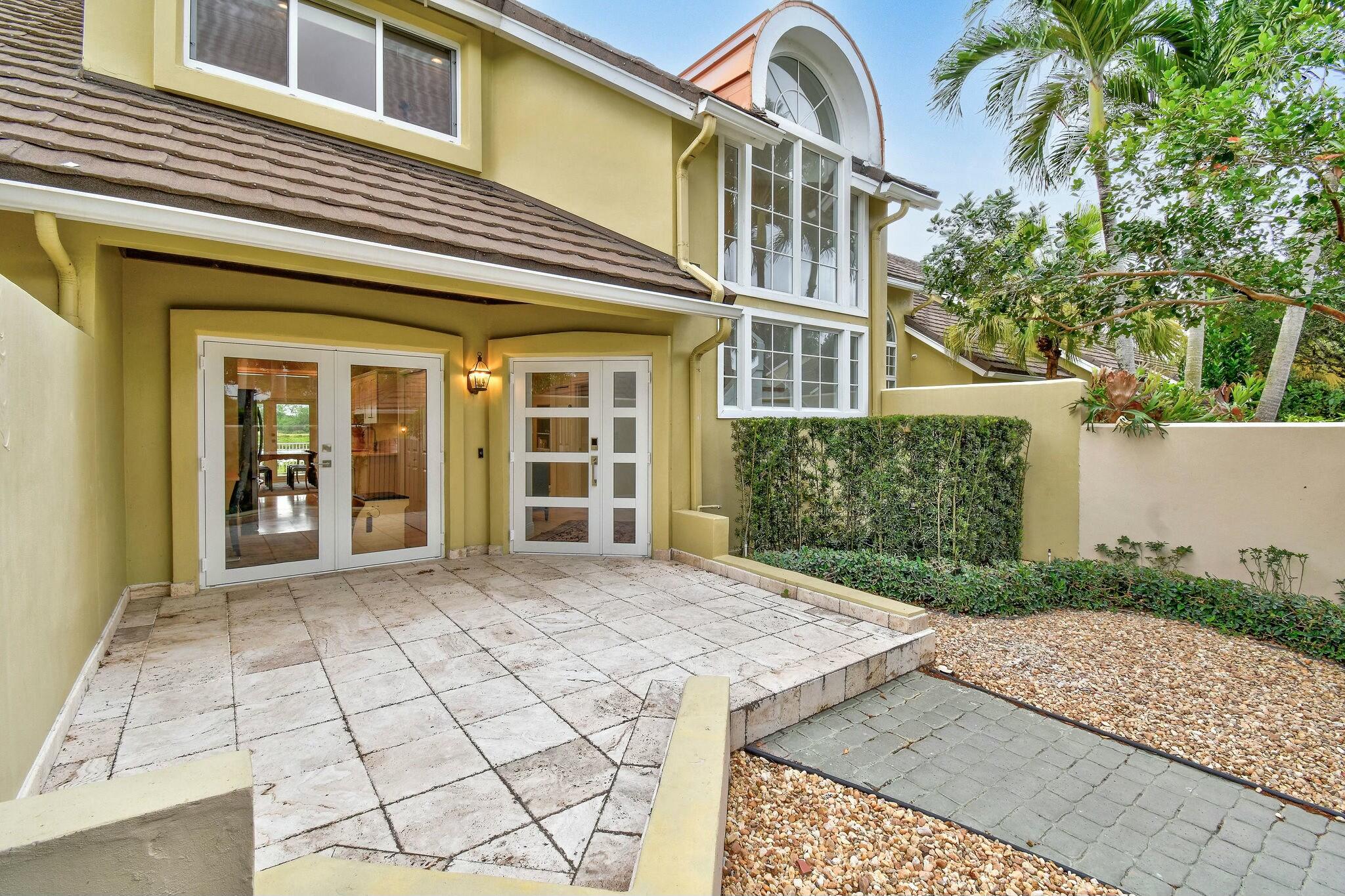 2576 Muirfield Court