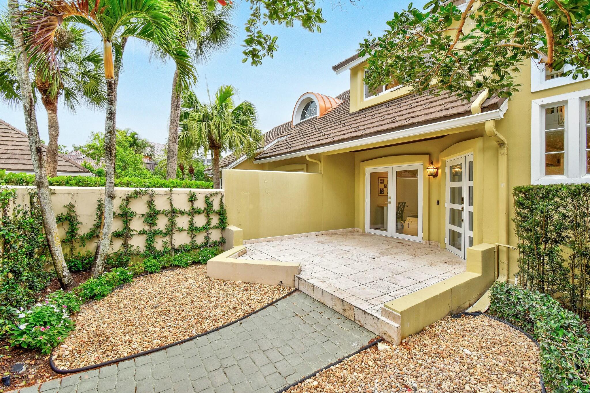 2576 Muirfield Court