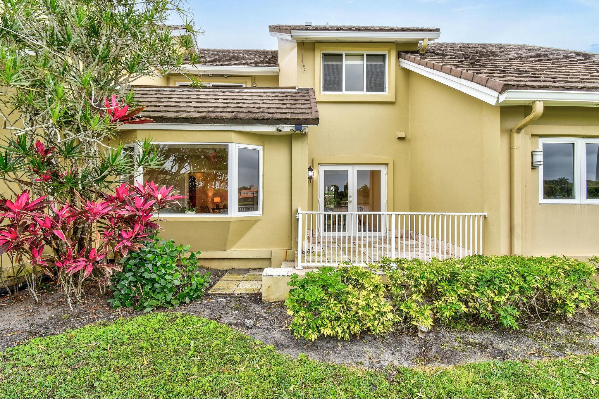 2576 Muirfield Court