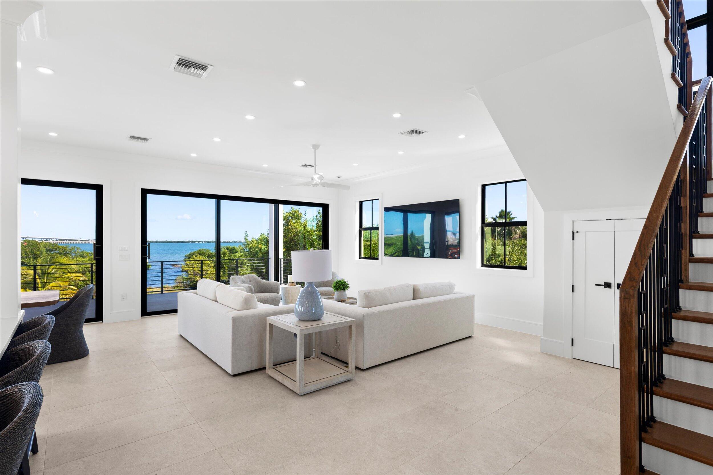231 E Shore Drive Unit 7