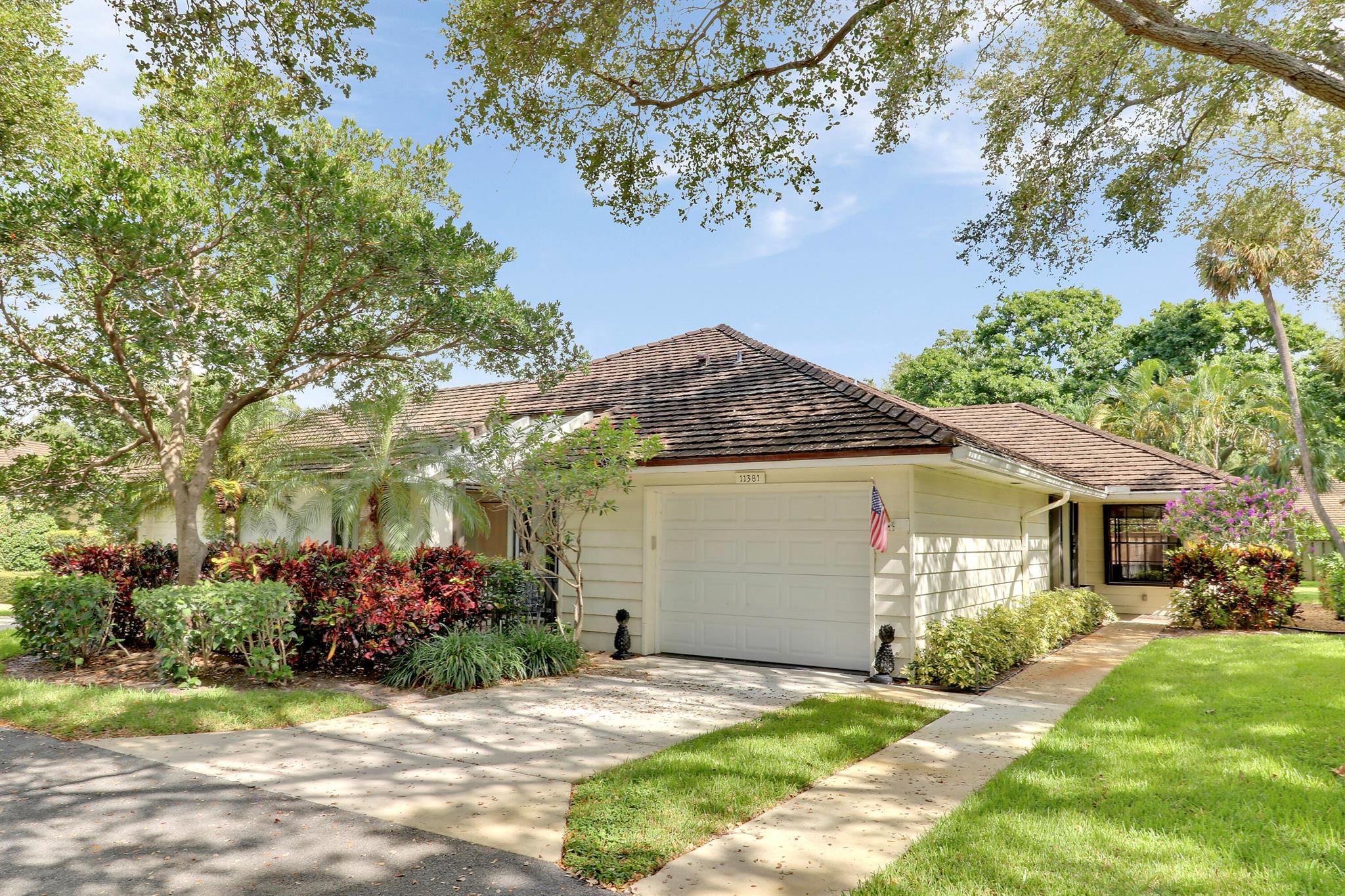 11381 Indian Shore Drive