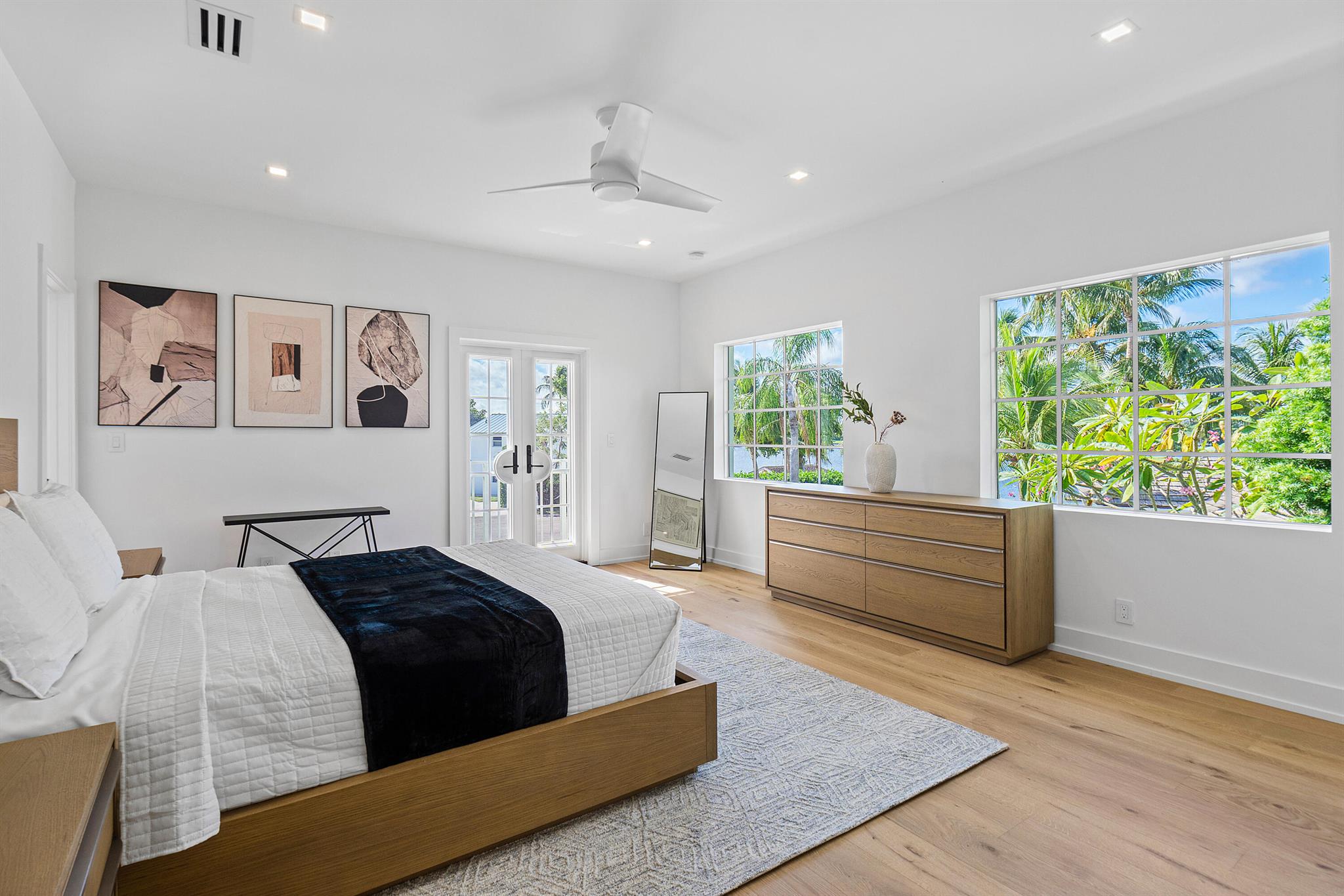 17 NW 25th Street