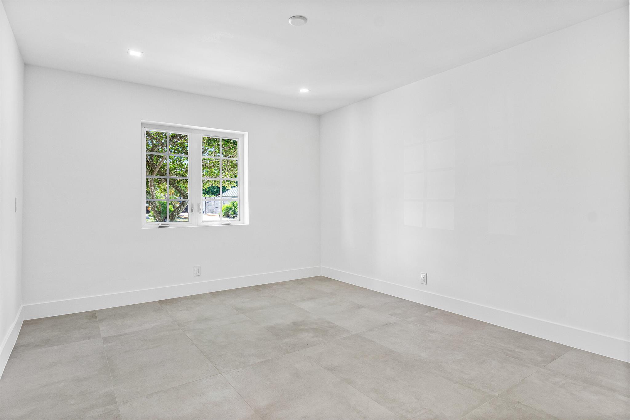 17 NW 25th Street