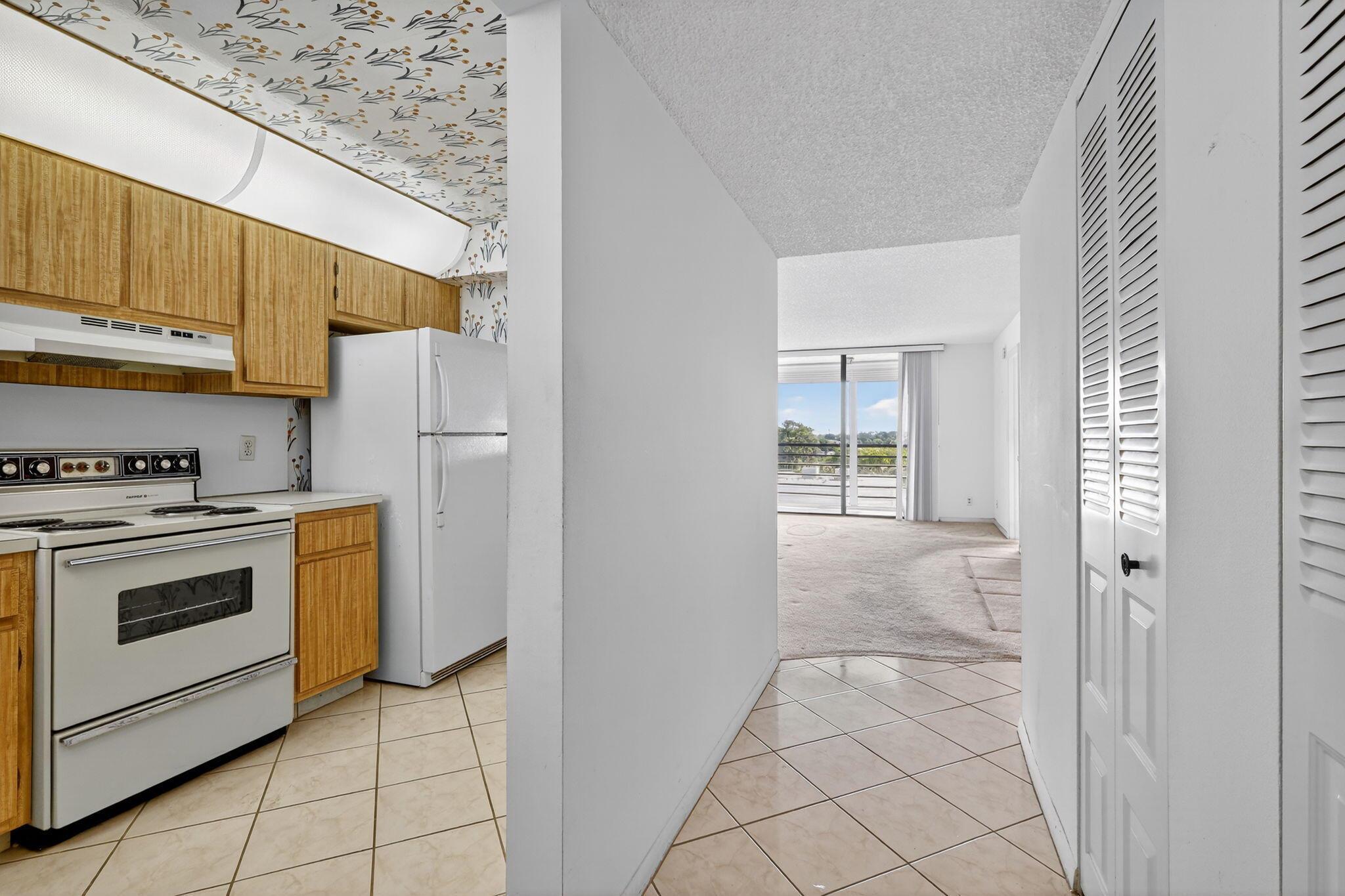 4640 Lucerne Lakes Boulevard 503