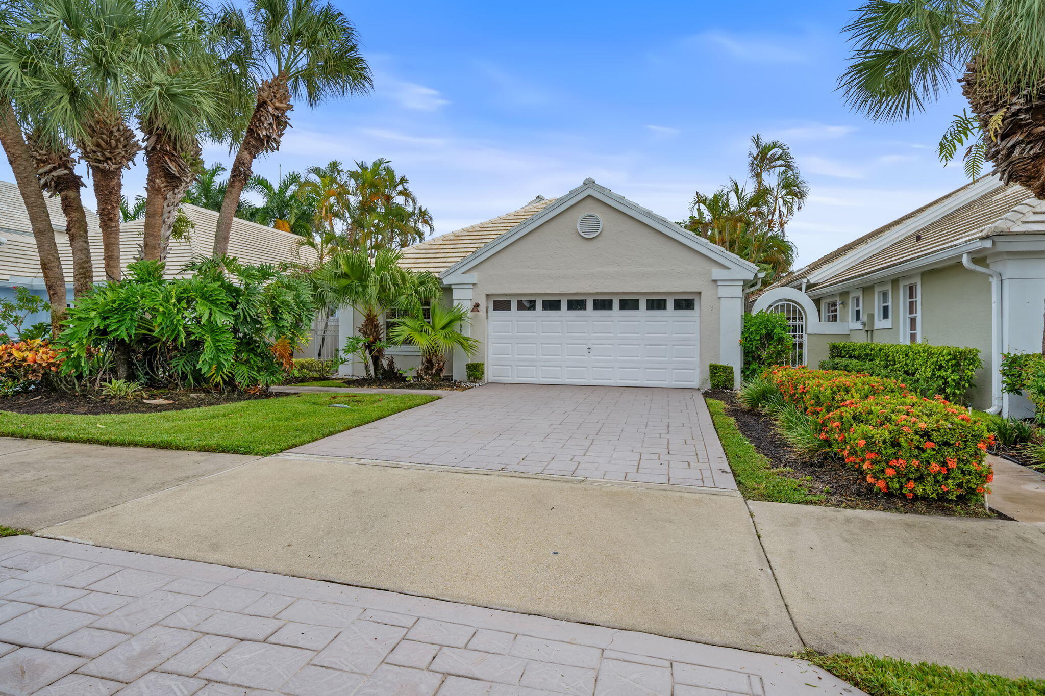 9190 Heathridge Drive