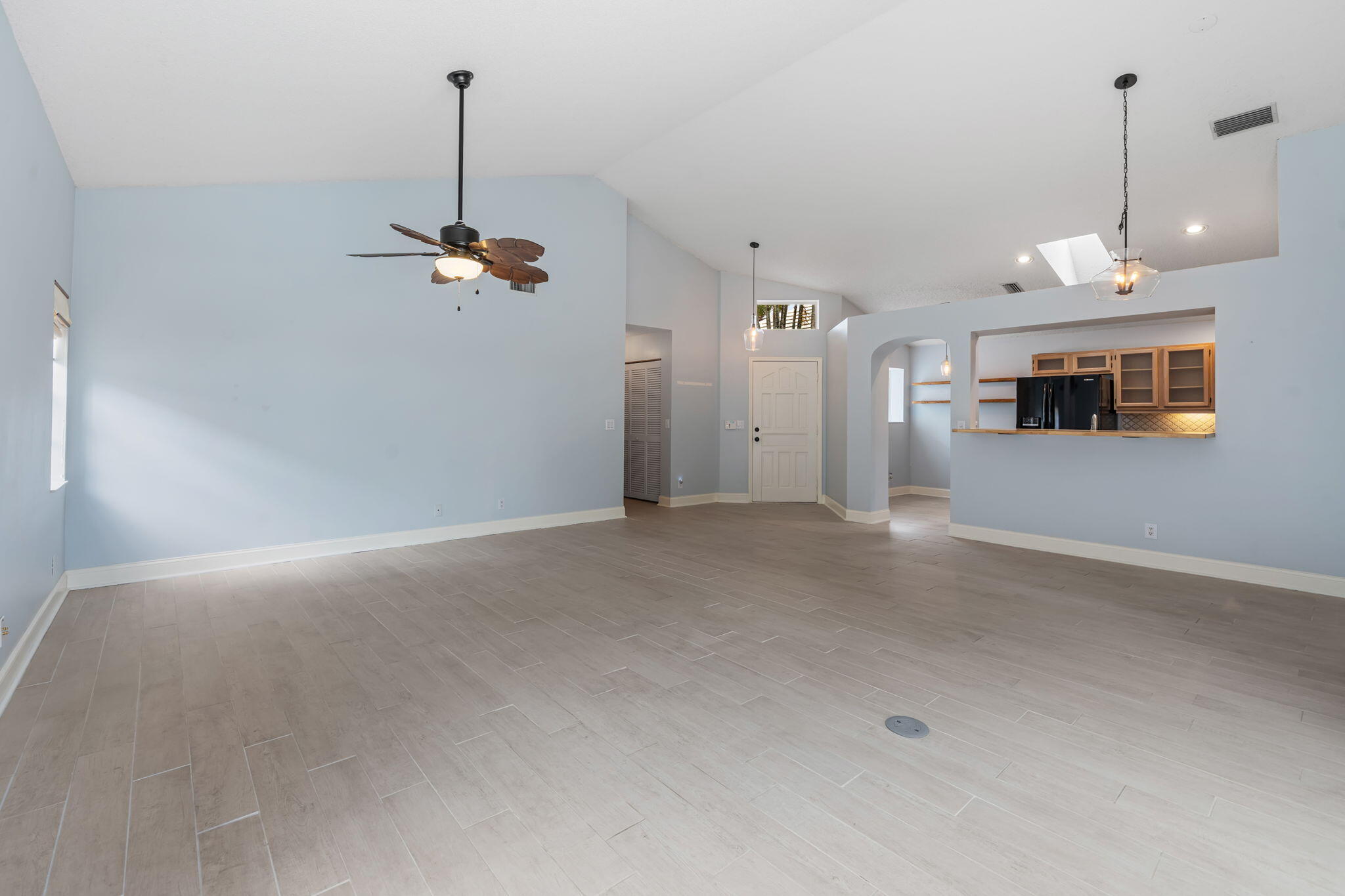 9190 Heathridge Drive