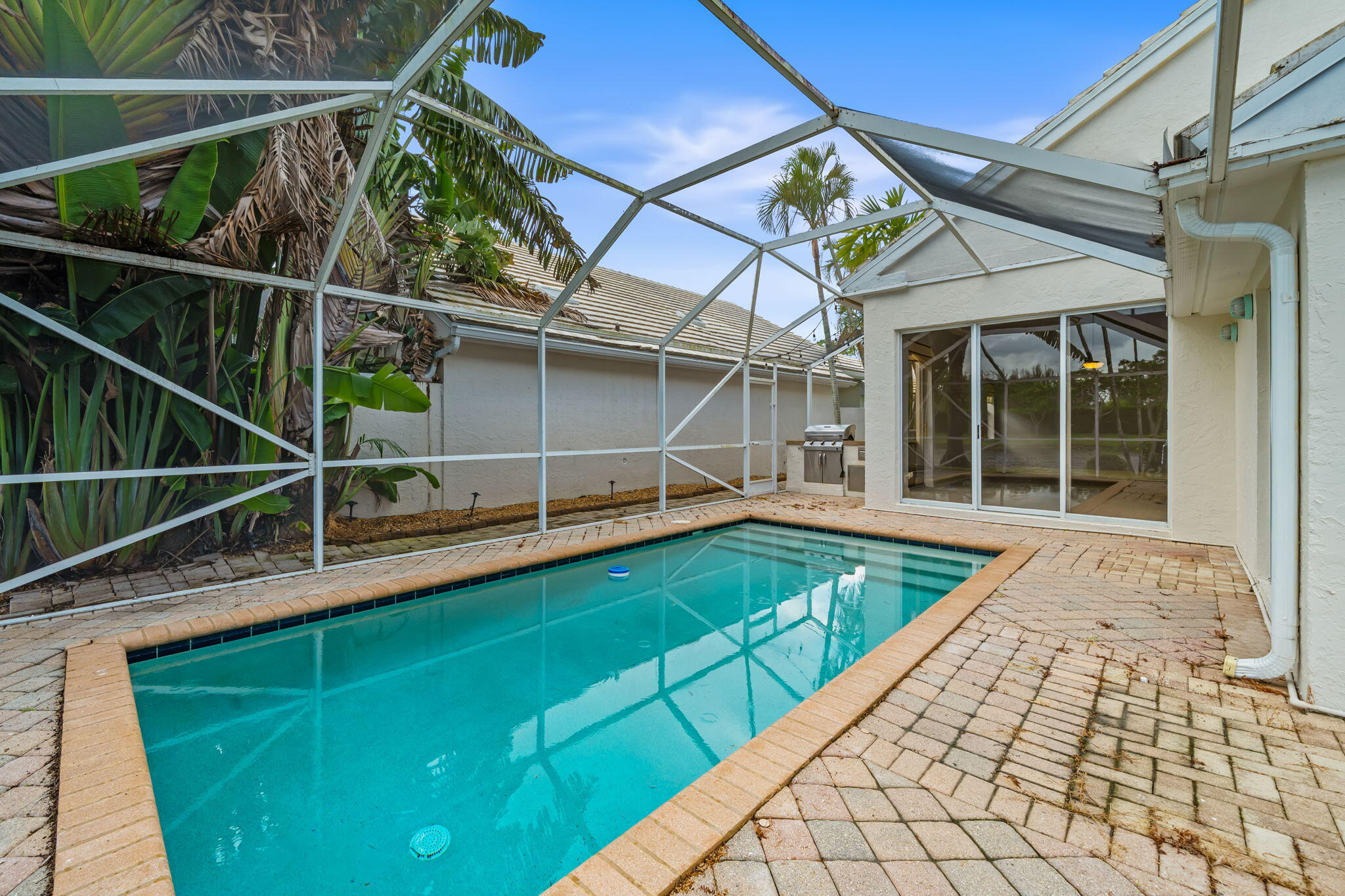 9190 Heathridge Drive