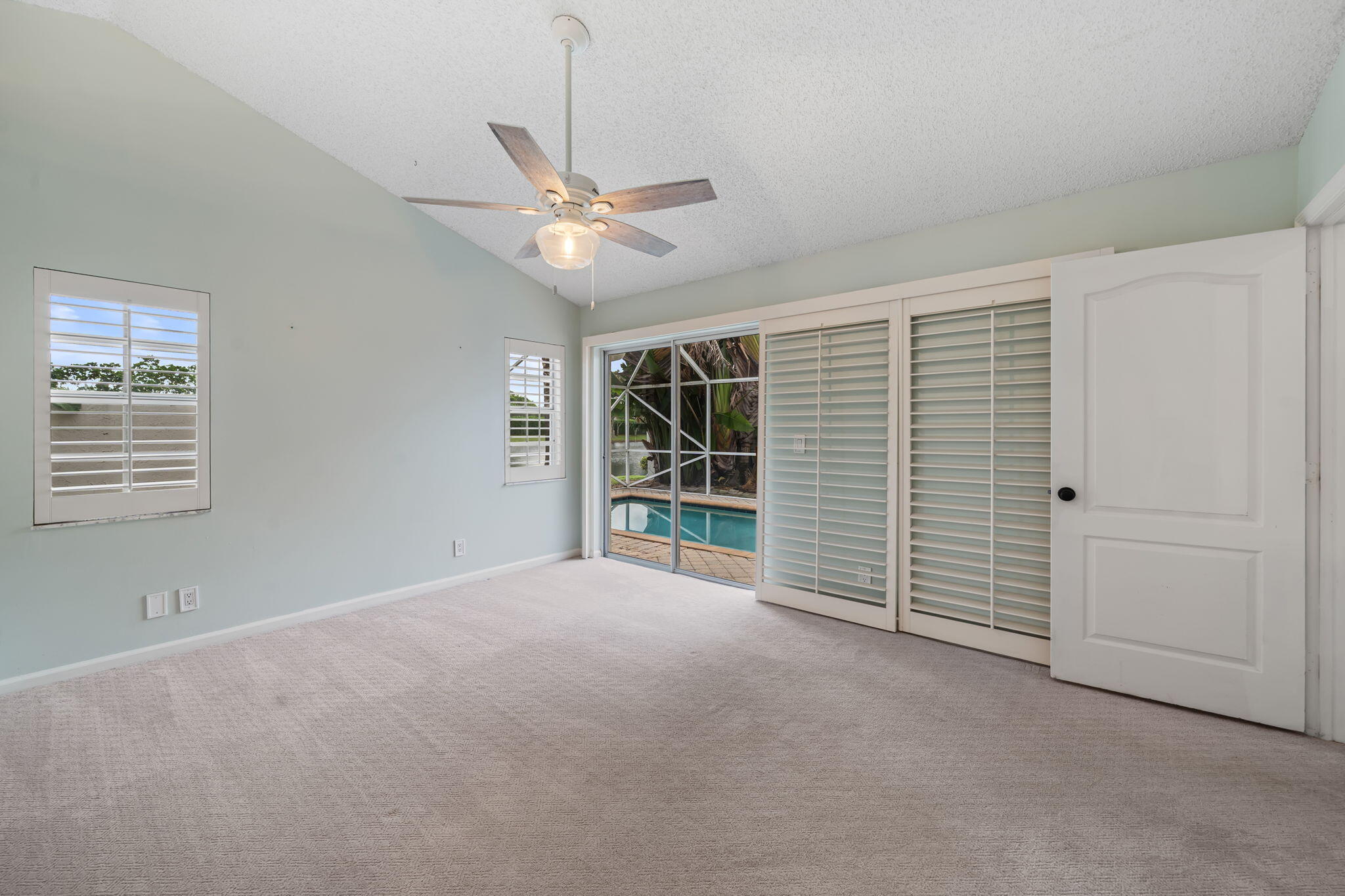 9190 Heathridge Drive