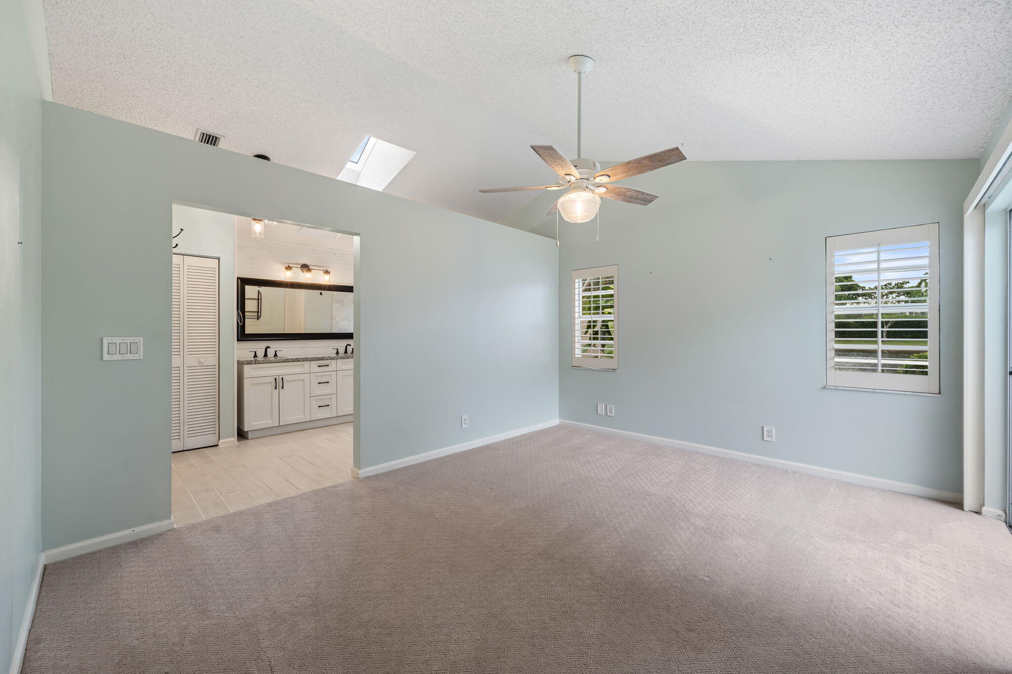 9190 Heathridge Drive
