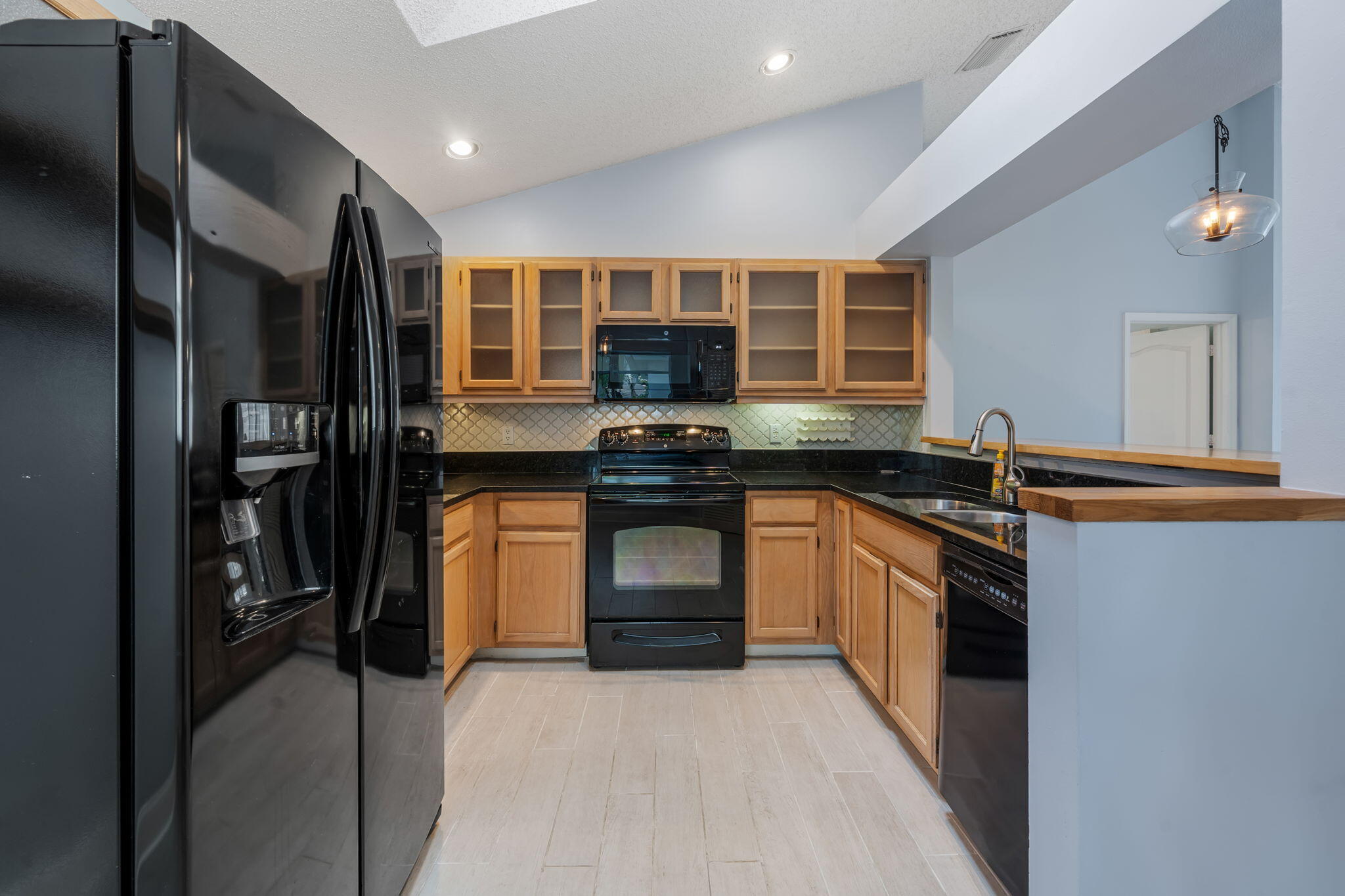 9190 Heathridge Drive