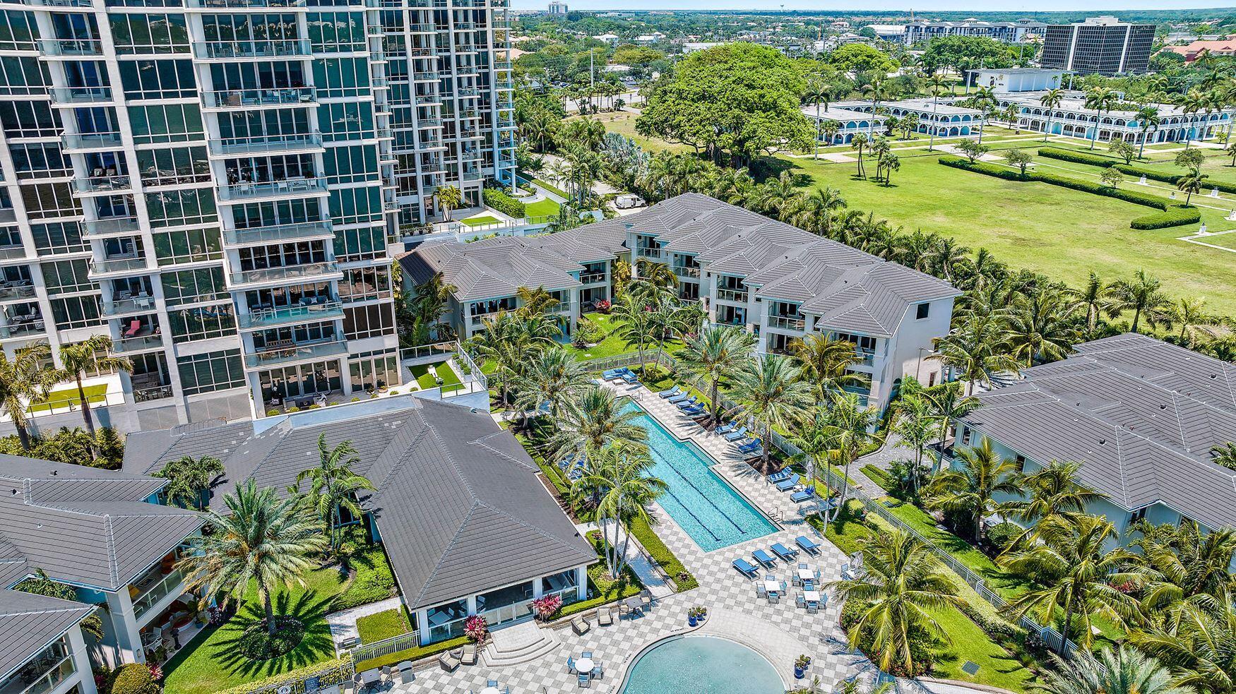 110 Water Club Court N