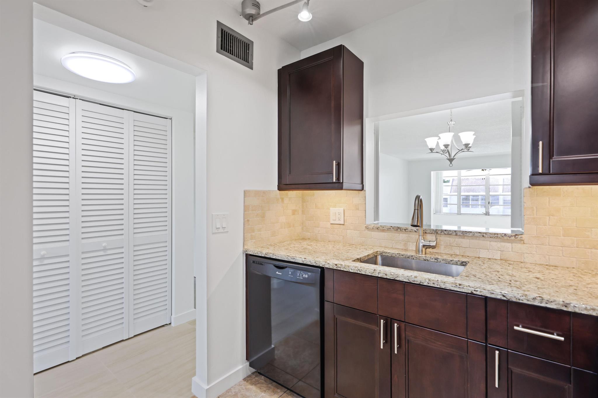 2840 SW 22nd Avenue 3080