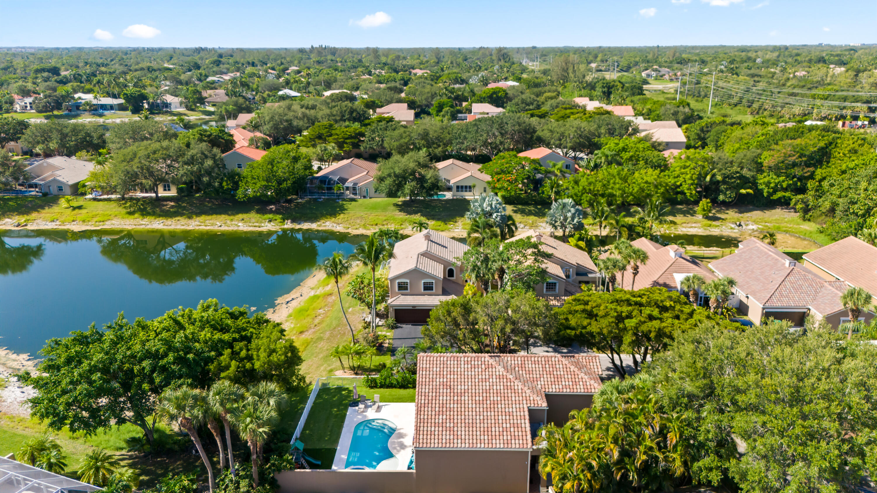 6805 NW 75th Court