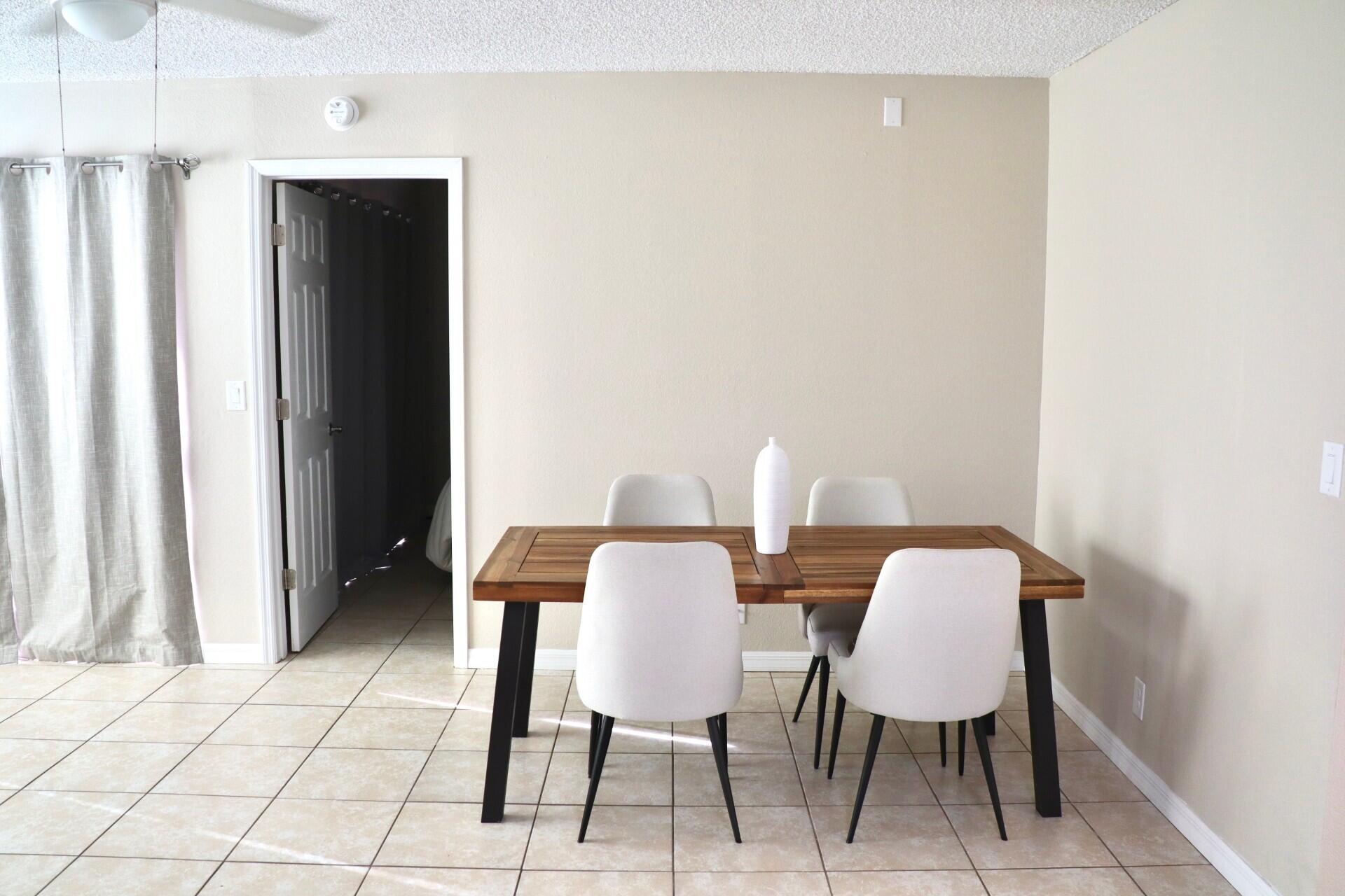 1542 SE Royal Green Circle 102
