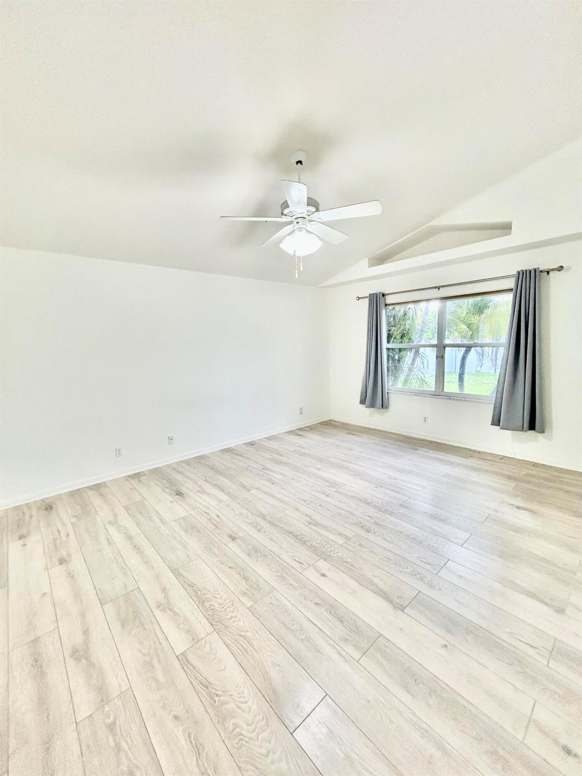 7818 Stirling Bridge Boulevard S