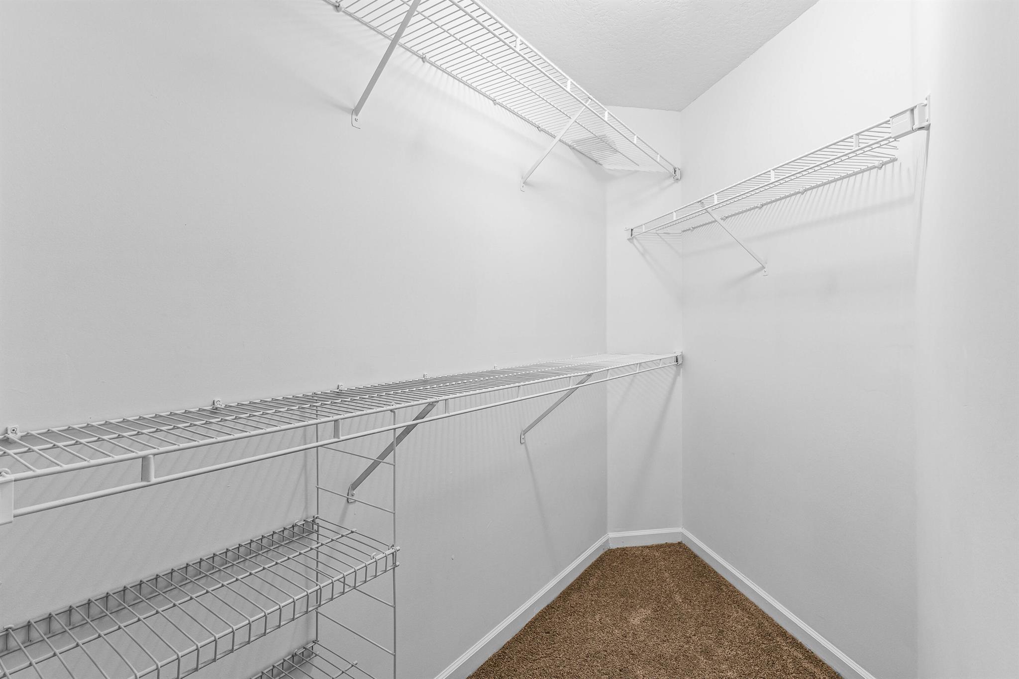 1951 Brandywine Road E 77-105
