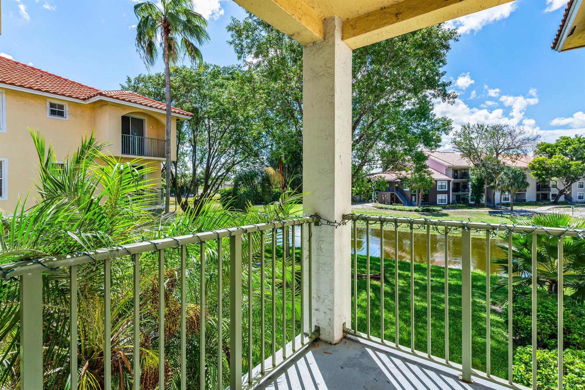 1951 Brandywine Road E 77-105