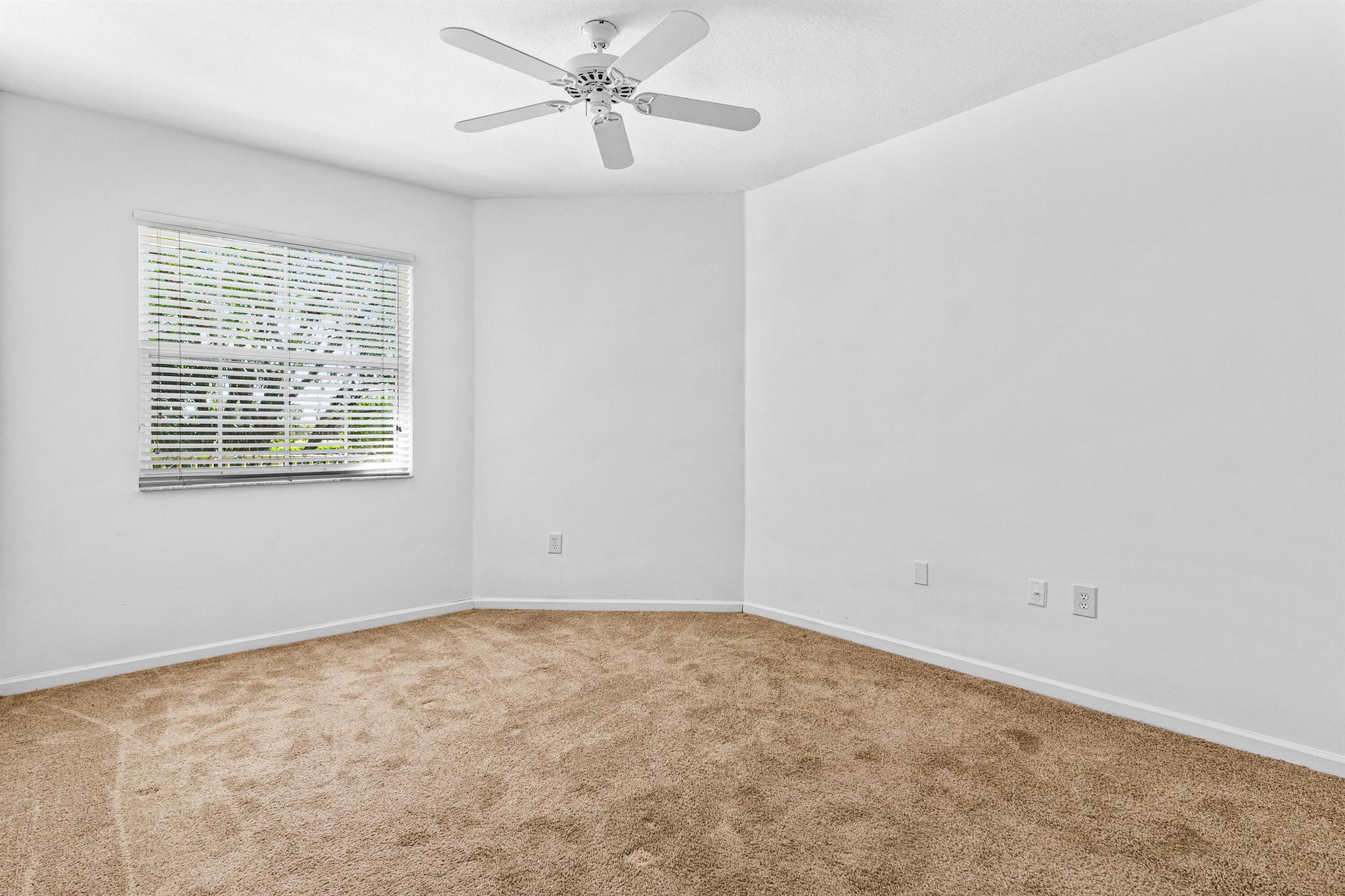 1951 Brandywine Road E 77-105